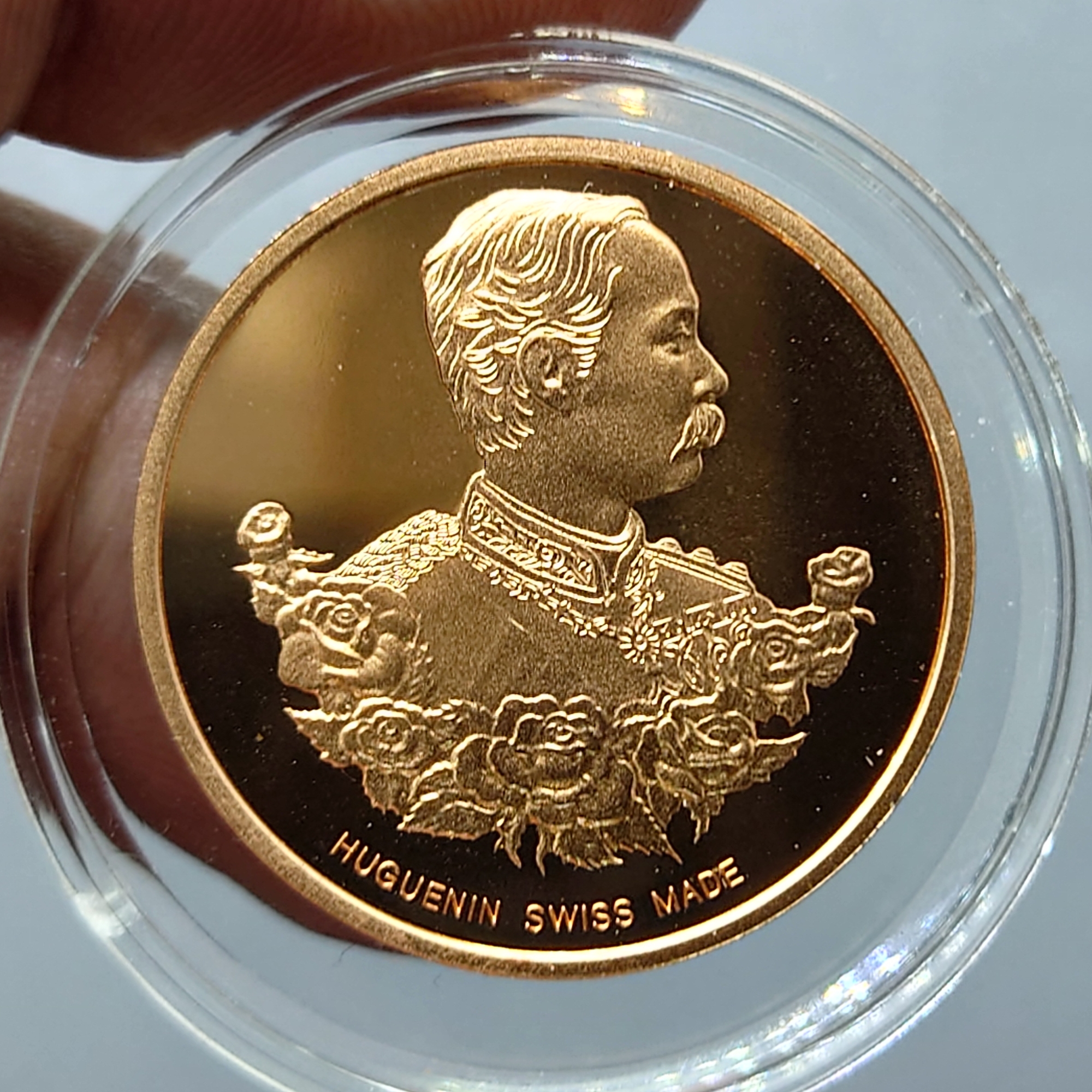 พระพุทธโสธร หลังรัชกาลที่5 บล็อกฮูกานิน เนื้อทองแดงนอก ขัดเงา ขนาด 2.7 เซน ปี2538 พร้อมตลับเดิม