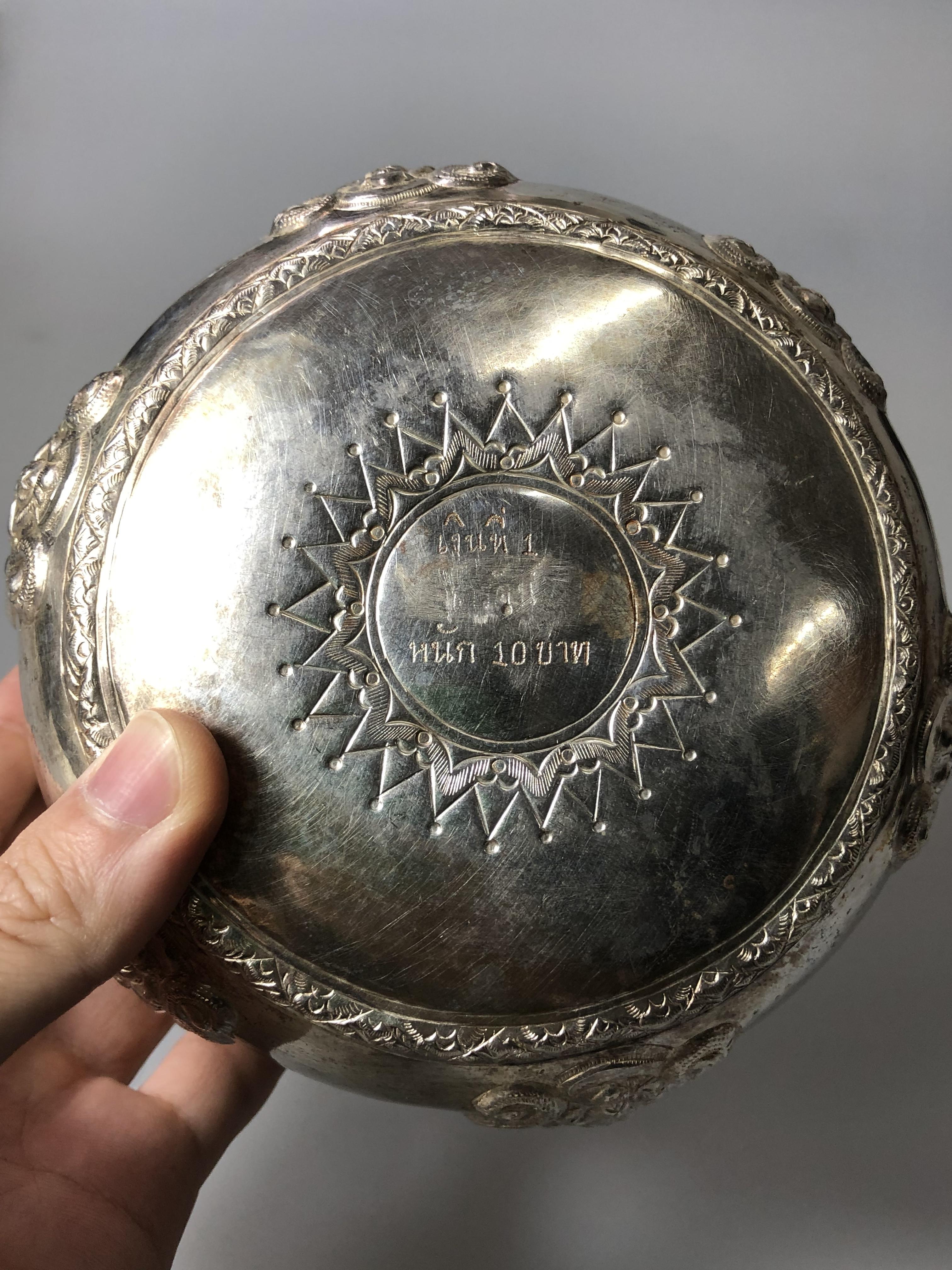 ขันเงินแท้ แกะลายเทพนม ทรงนูน งานขันเงินรุ่นเก่า