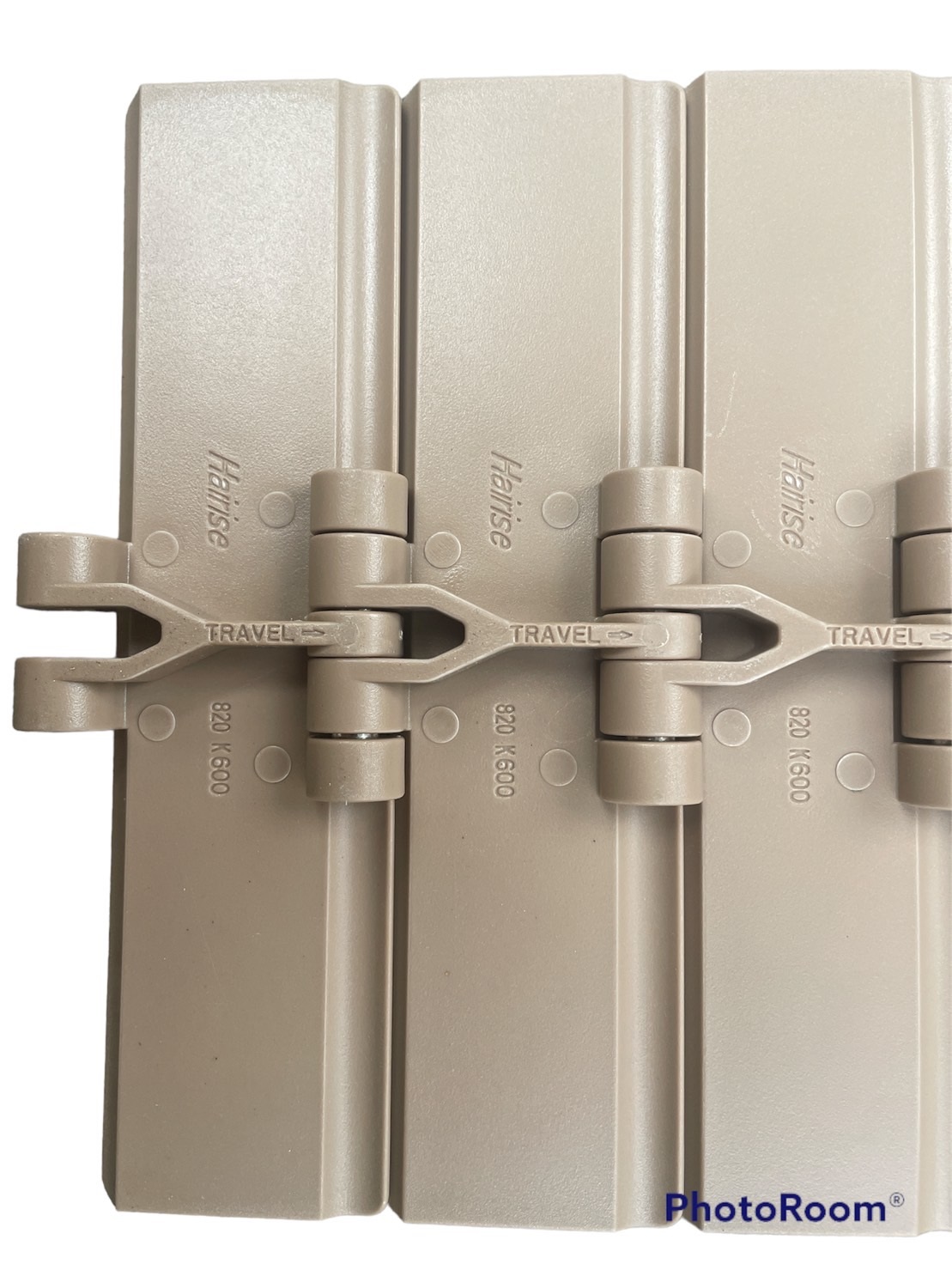 820-K600 Straight Top chain width 152.4 mm Pitch 38.1mm POM material Brow color สายพานลำเลียง(Conveyer) ขวดในโรงงานอุตสาหกรรมเป่าขวดหรือโรงงานผลิตน้ำ