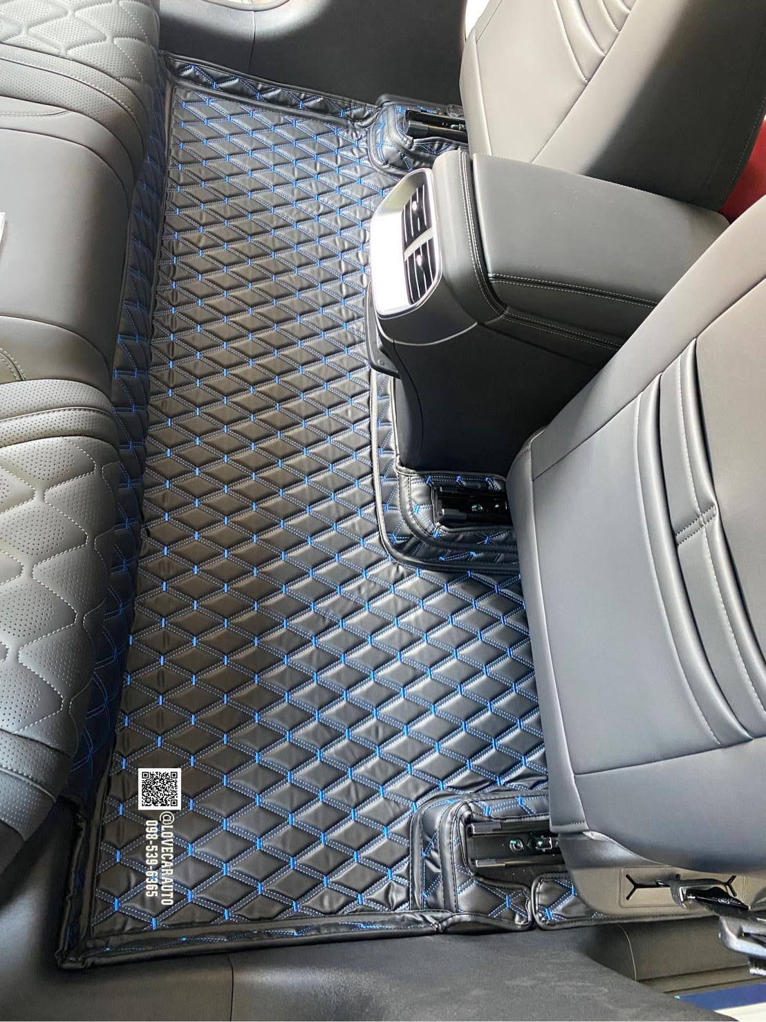 พรมปูพื้นรถยนต์ BYD Sealion7 สีดำด้ายน้ำเงิน