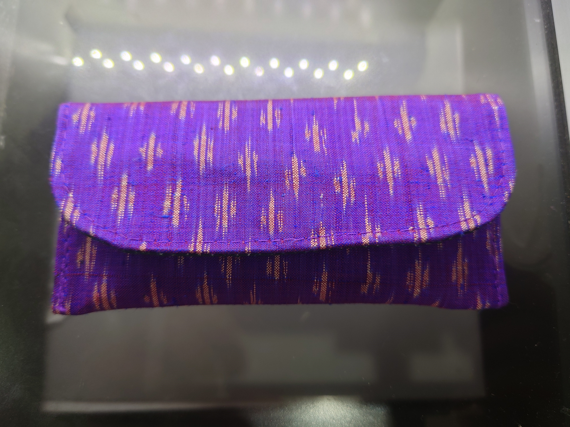 ชุด 3 เหรียญ (เนื้อเงิน บรอนซ์ทอง ทองแดง) พิมพ์เล็ก ที่ระลึก 150 ปี สมเด็จพระพันวัสสาอัยยิกาเจ้า พร้อมซองผ้าไหม 2555