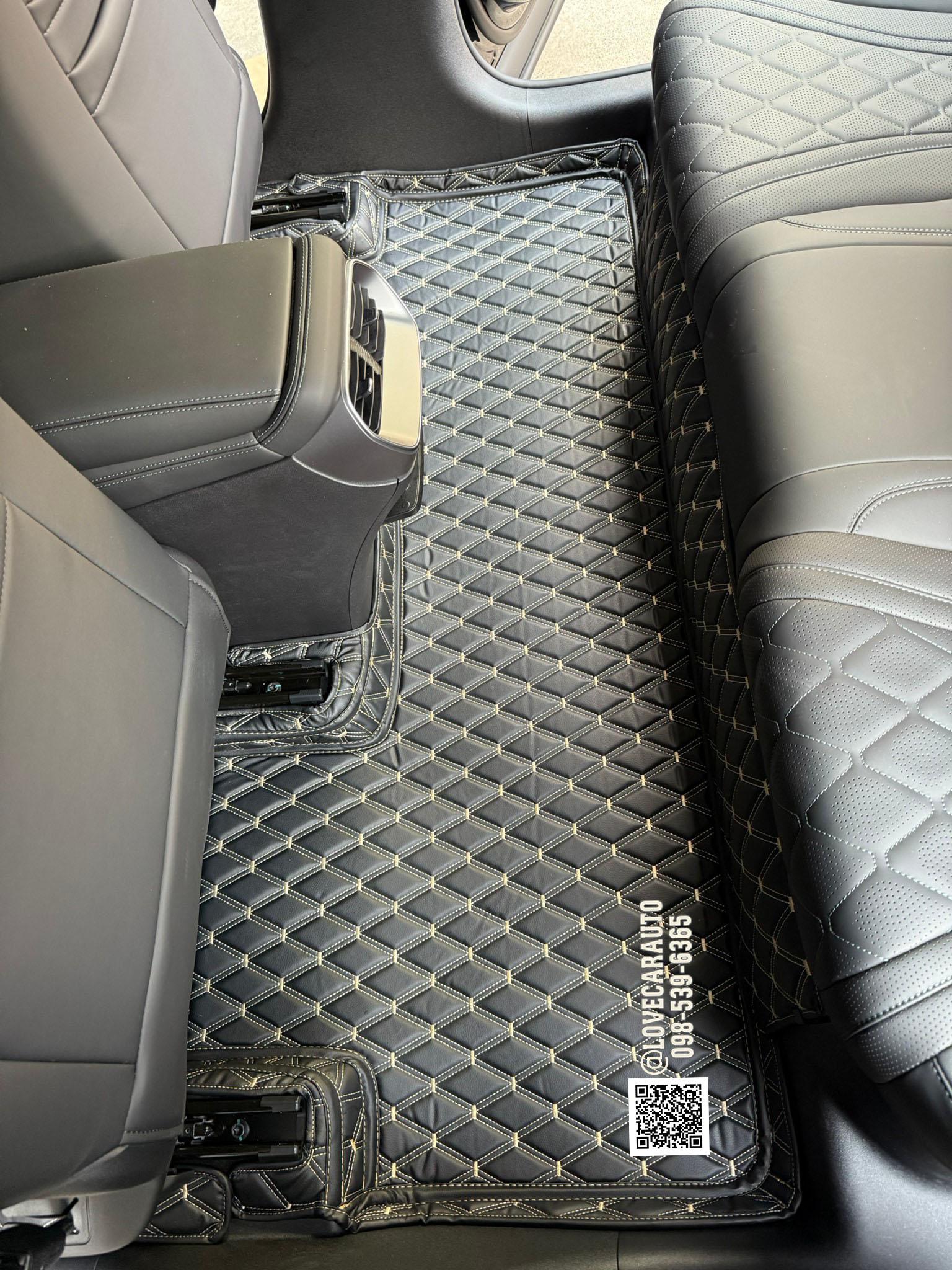 พรมปูพื้นรถยนต์ 6D Byd Sealion7 สีดำด้ายทอง