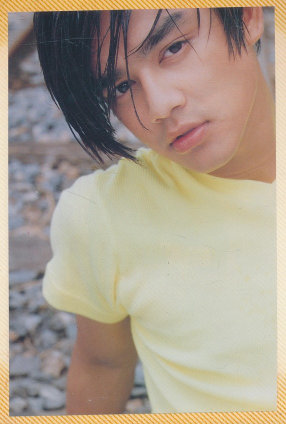 สมุดภาพสะสมในเล่มเป็นภาพของคุณ มอส ปฎิภาณ และ อ้อม สุนิสา