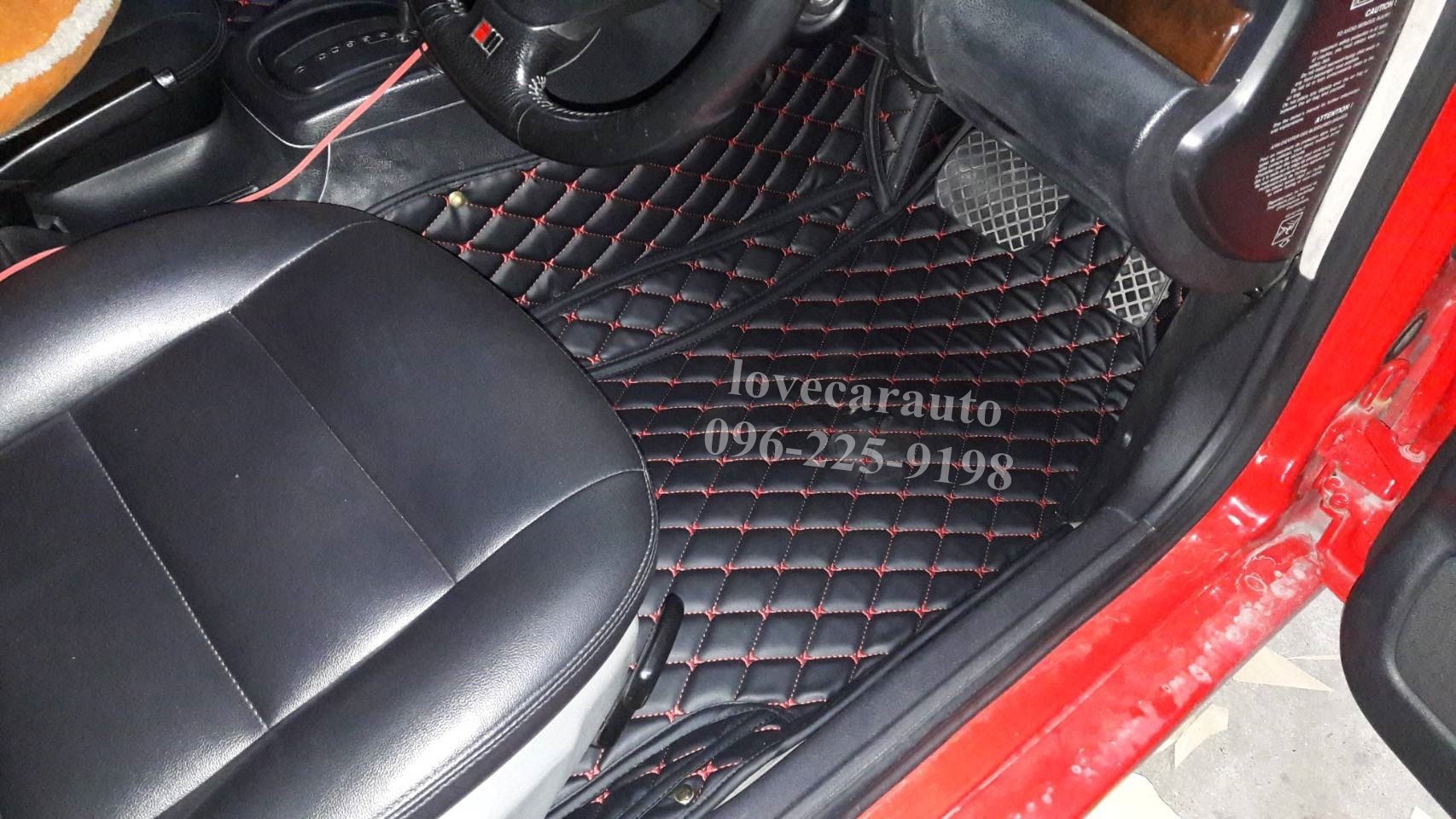 พรมปูพื้นรถ Audi A4