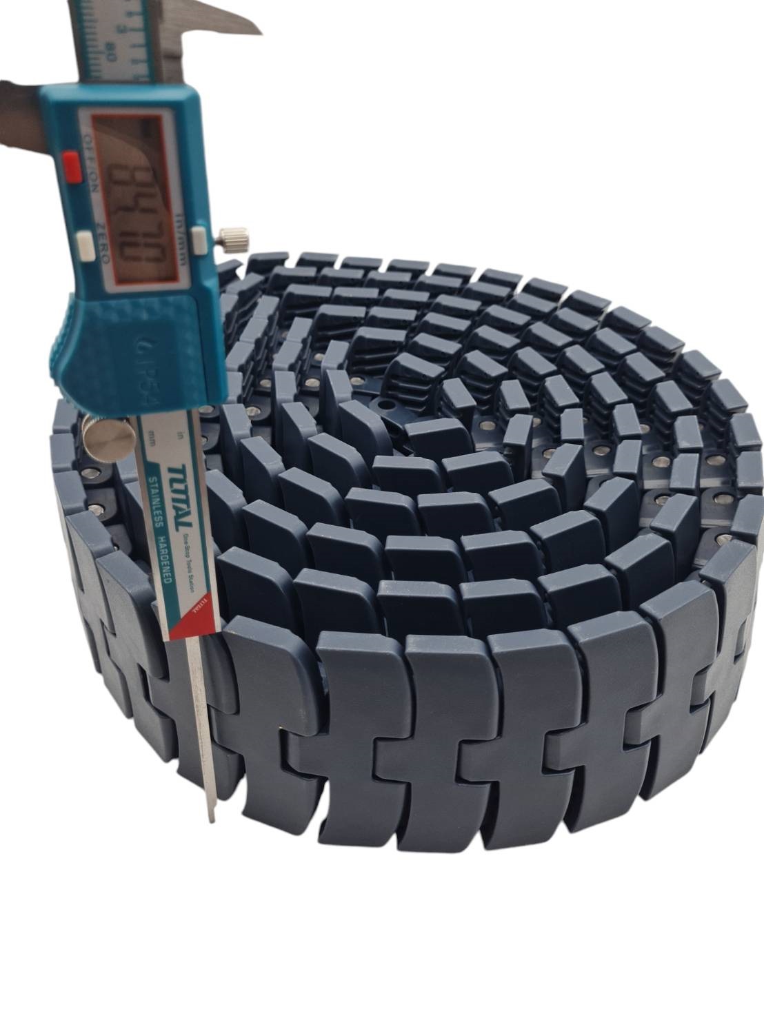 1050M-K330 Curve Top chain สายพานลำเลียง Top chain สำหรับทางโค้งรุ่นแม่เหล็กดูดติด ซ่อมบำรุงง่าย ใช้งานทนทาน ราคา 1 เมตร