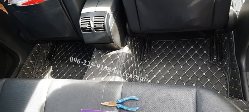 พรมปูพื้นรถยนต์6dราคา Benz C220 W204