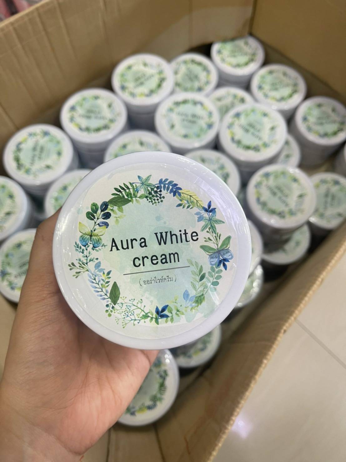 ครีมออร่าไวท์ Aura White cream 250กรัม