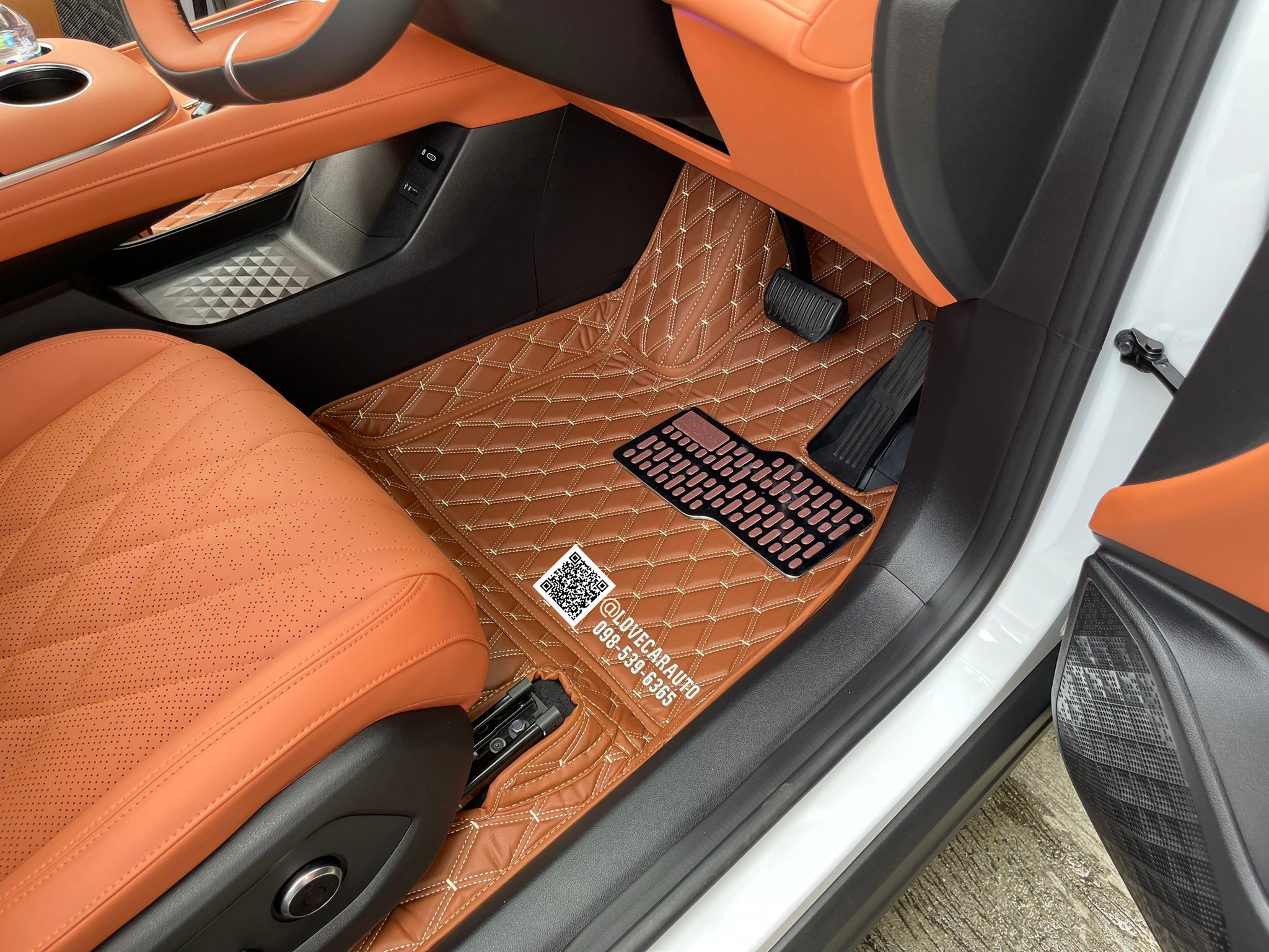 พรมรถยนต์ 6D Deepal S07 พรมvvip สีน้ำตาลเข้มด้ายทอง