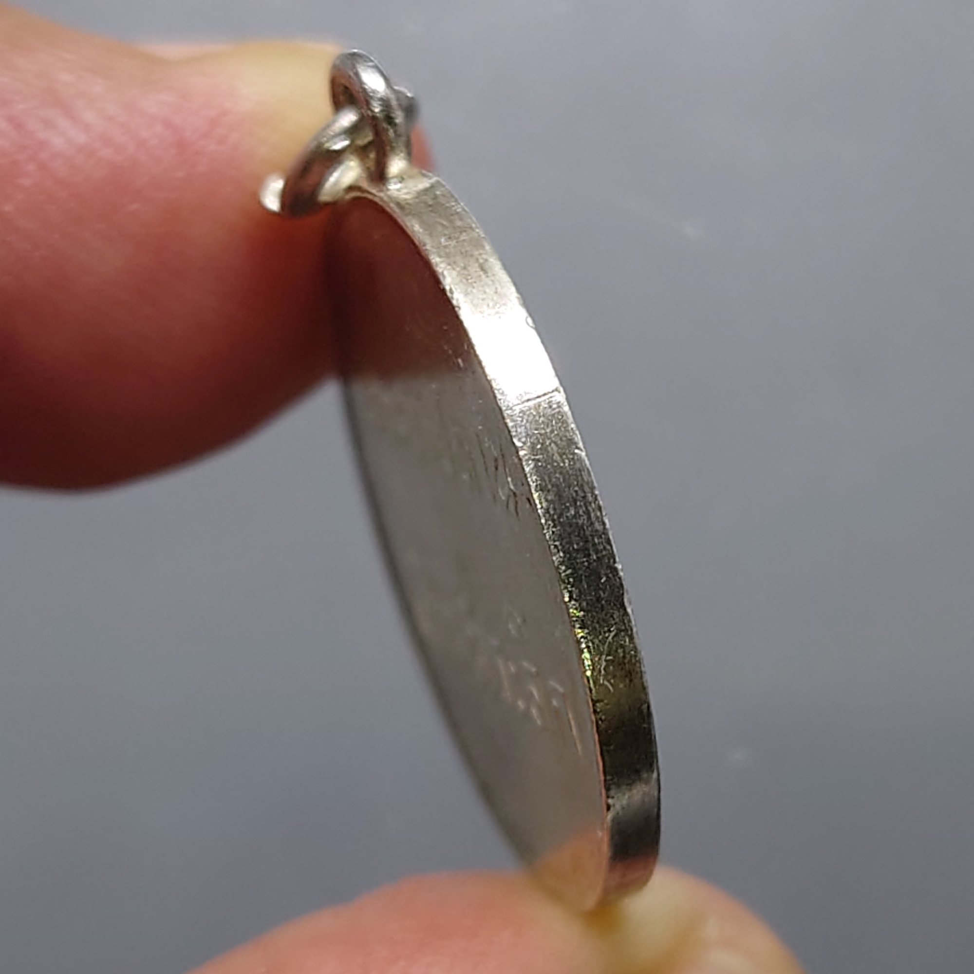 เหรียญพระราชทาน ร.9 เนื้อเงิน พิมพ์ลึก เลข ๙ หางสั้น ปี 2493 สภาพสวย