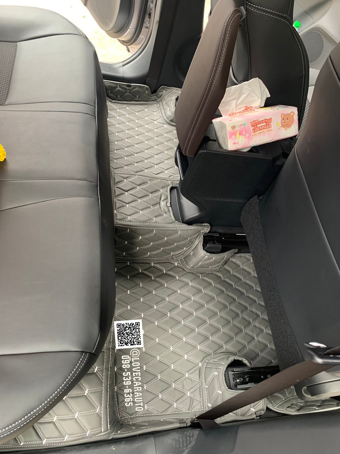 พรมปูพื้นรถยนต์ Toyota Yaris Ativ 2023 ด้ายคู่สีเทาด้ายเทา