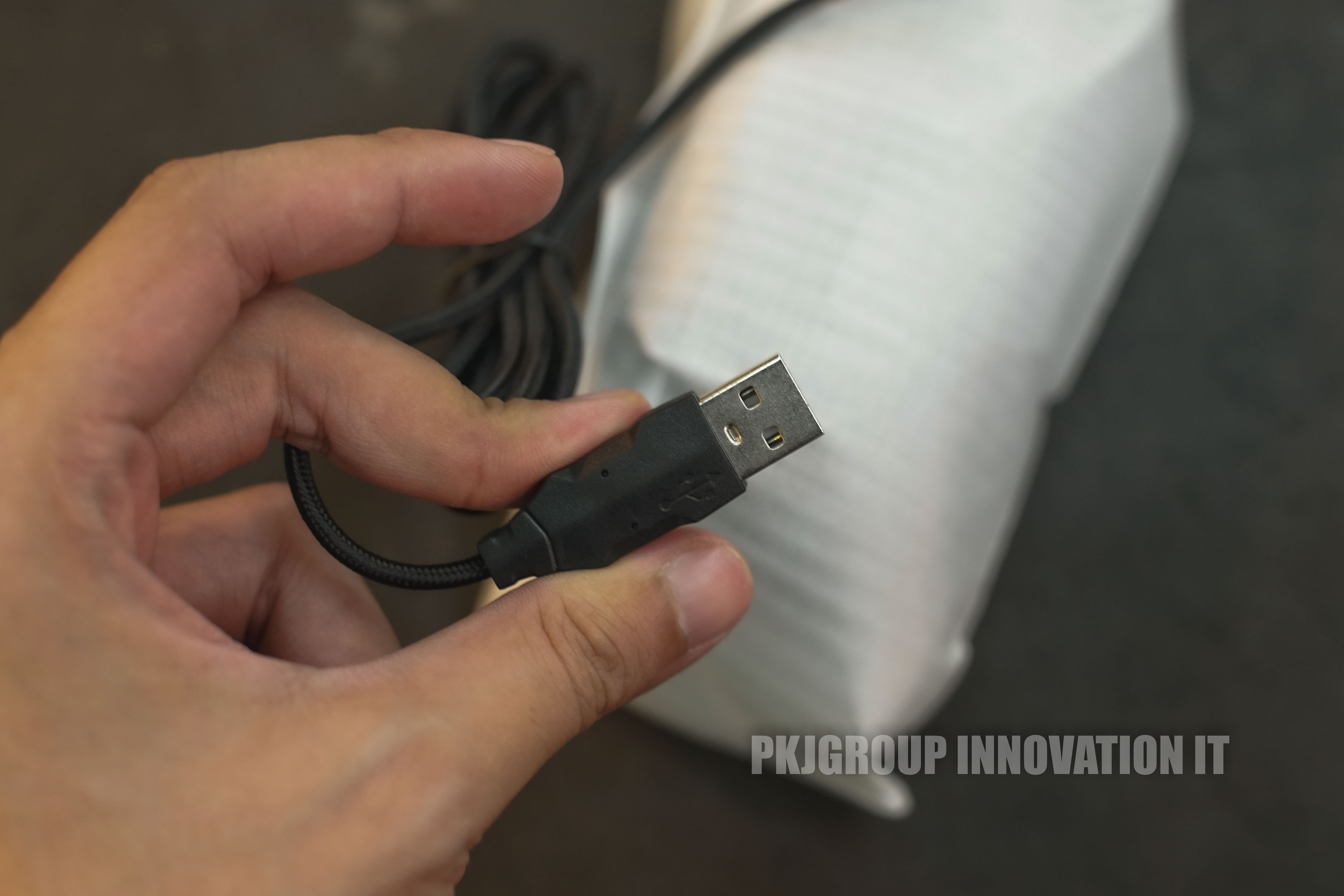 เมาส์เกมมิ่ง Aula F815 12800 DPI สามารถตั้งมาโครได้ ประกัน 2 ปี