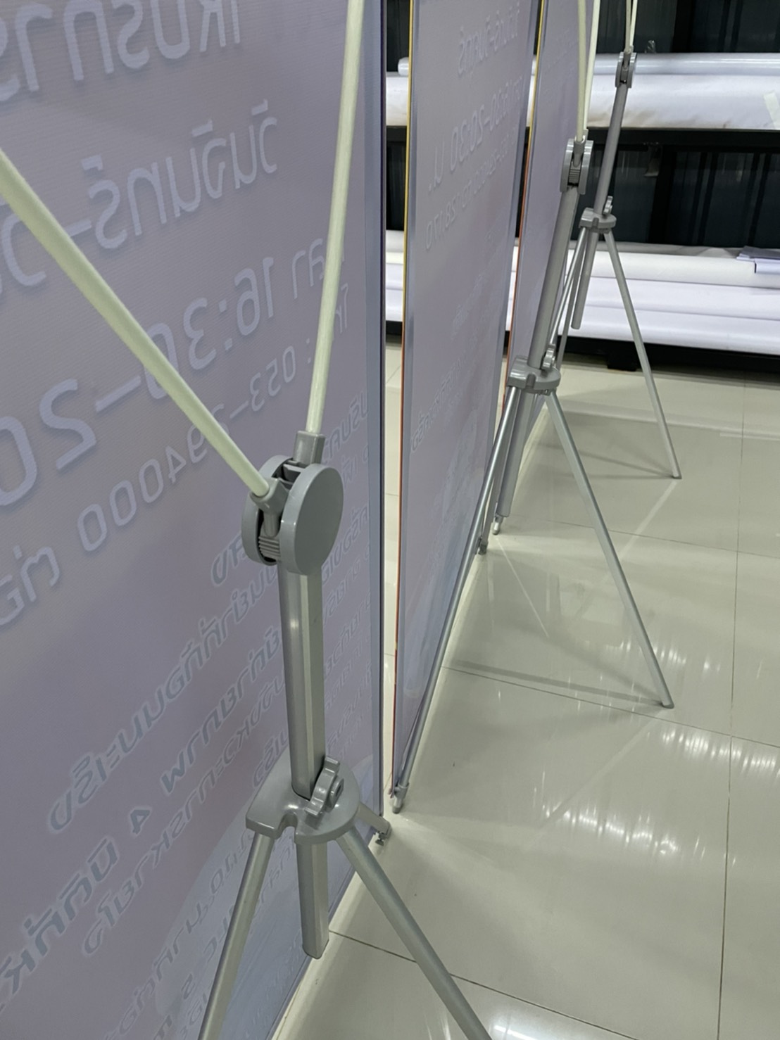 ป้ายไวนิล x-stand โครงอลูมิเนียมอย่างดี