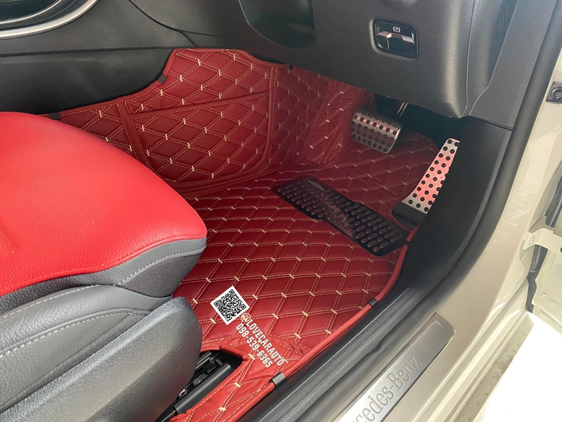 พรมปูพื้นรถยนต์ Benz C350e W206 สีแดงไวน์