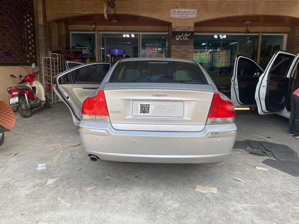 พรมปูพื้นรถยนต์ Volvo S60 2006 สีน้ำตาลเข้ม