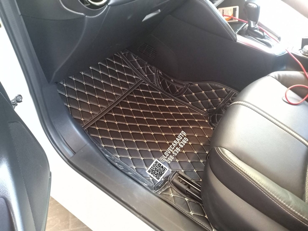 พรมปูพื้นรถยนต์ 6D Mazda2 2018 ดำด้ายทองแคปล่า