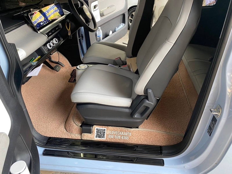พรมปูพื้นรถยนต์ Wuling Air EV ไวนิลครีม