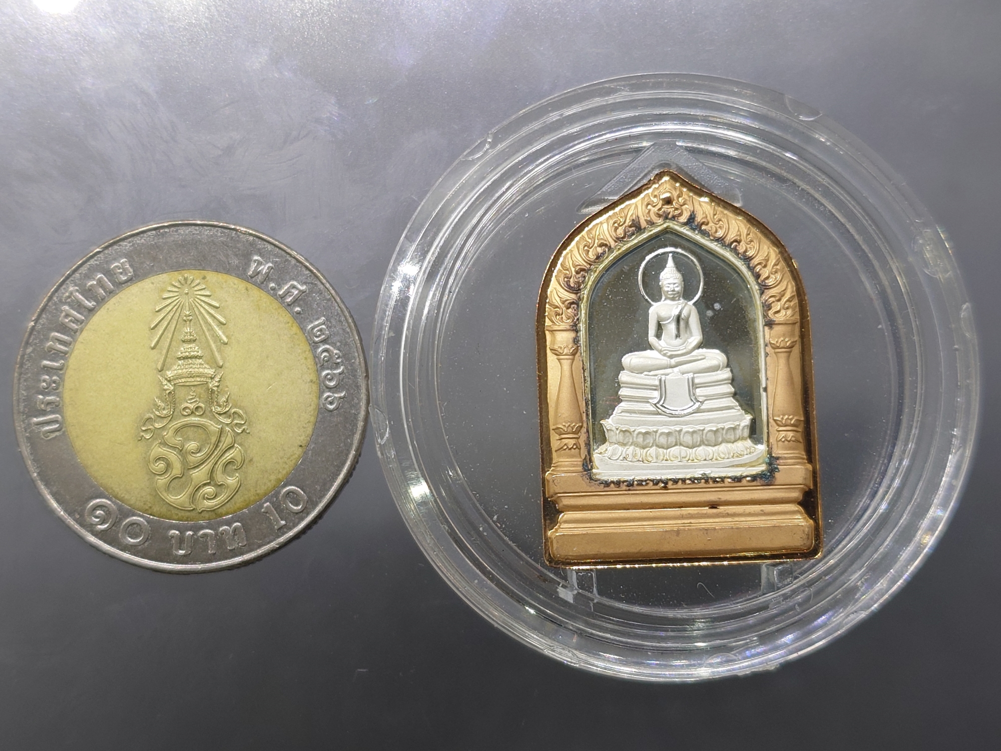 พระพุทธโสธร เนื้อเงินใส้ใน ขอบนอกทองแดง ครองราช 60 ปี พระราชทานเลื่อนสมณศักดิ์ให้ พระราชสิทธิวิมล วัดโสธรวรารามวรวิหาร พ.ศ.2549 พร้อมกล่องเดิม ใบรับรอง