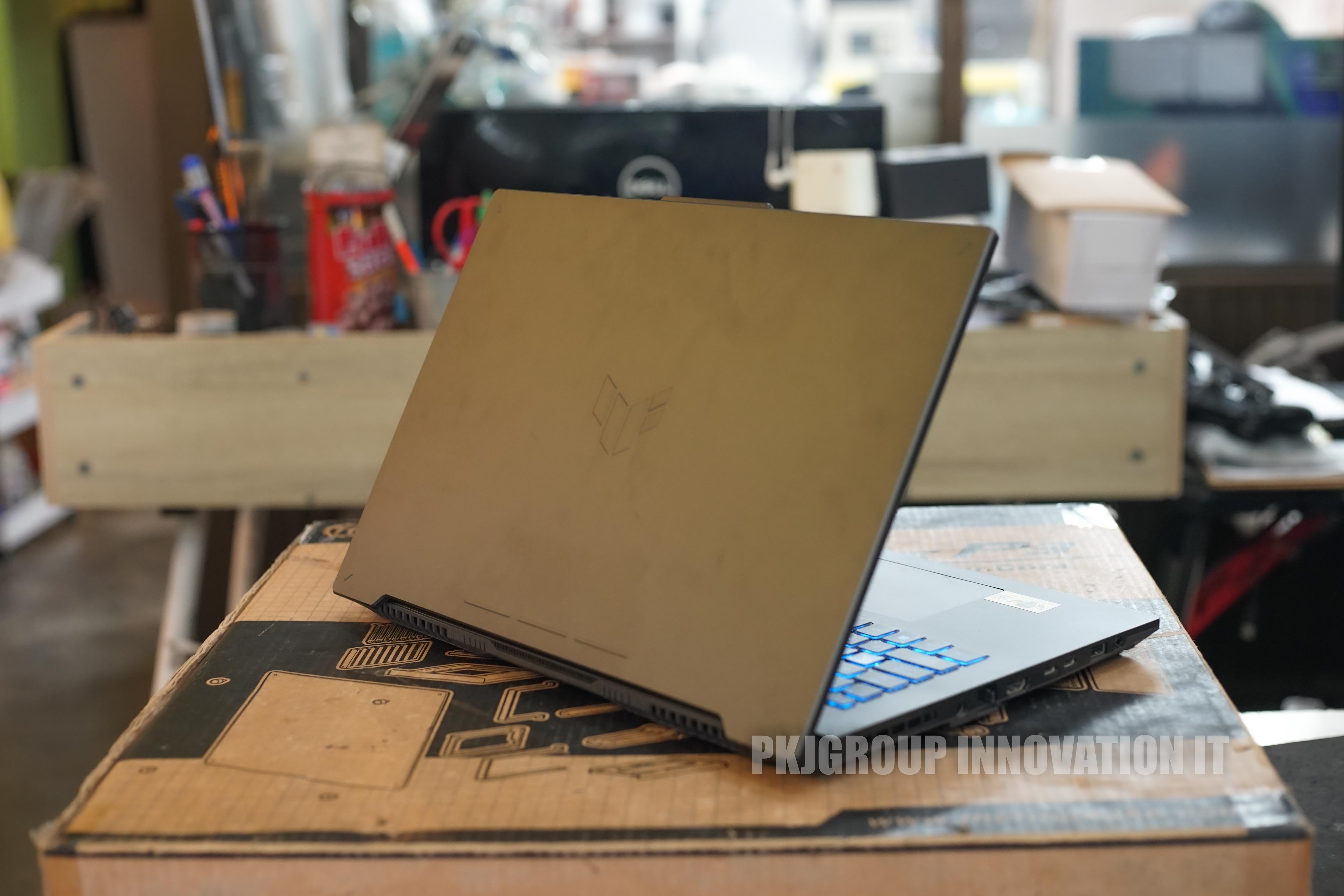 โน๊ตบุ๊คเล่นเกมมือสองจอใหญ่ Asus TUF A17 FX707ZV4-LL021W i7-12700H RAM 16 GB SSD 512GB RTX4060