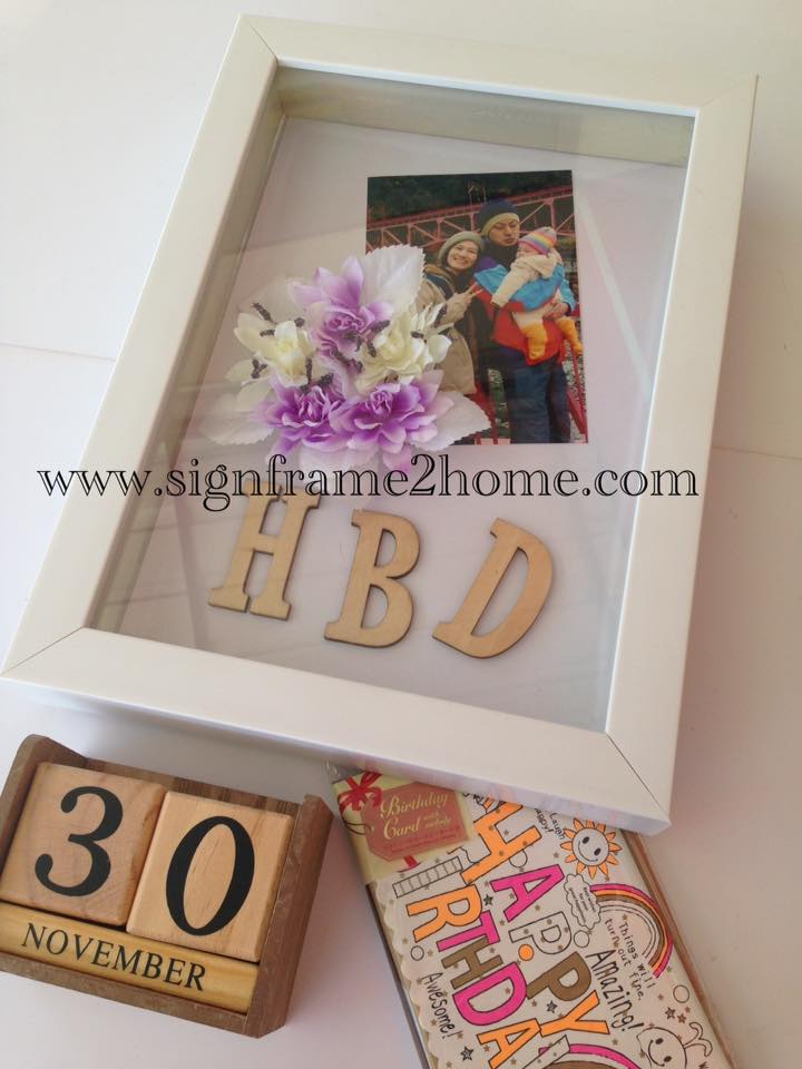 กรอบรูปทรงลึก + การ์ด(เพลง)