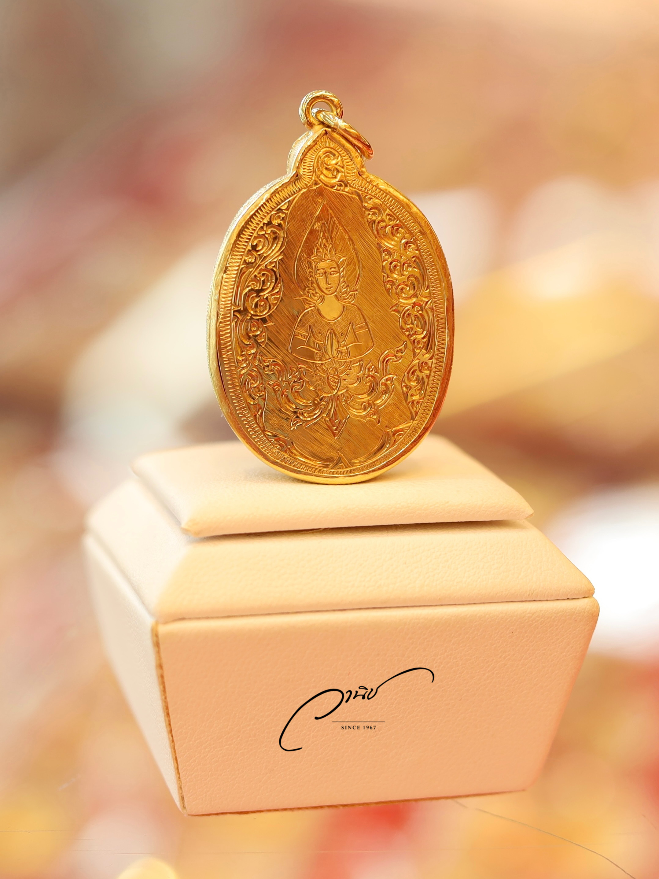 ล็อกเก็ตรูปพ่อแม่ เลี่ยมกรอบทองคำแท้ งานสวยพรีเมี่ยม