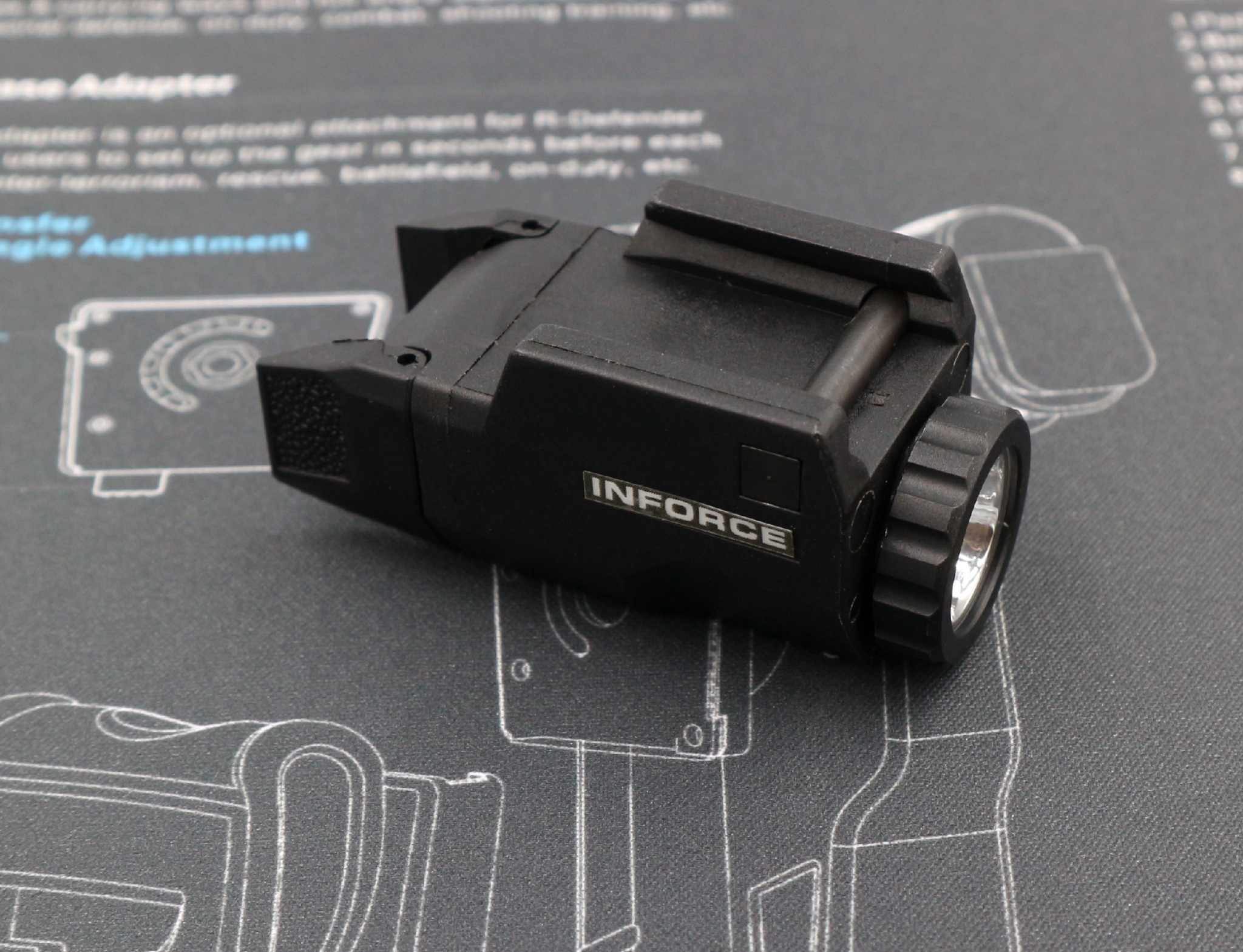 🇹🇭 916 ไทยแลนด์ แทคติคอล ไฟฉาย Emissive รุ่น APL-C (ตัวสั้น)