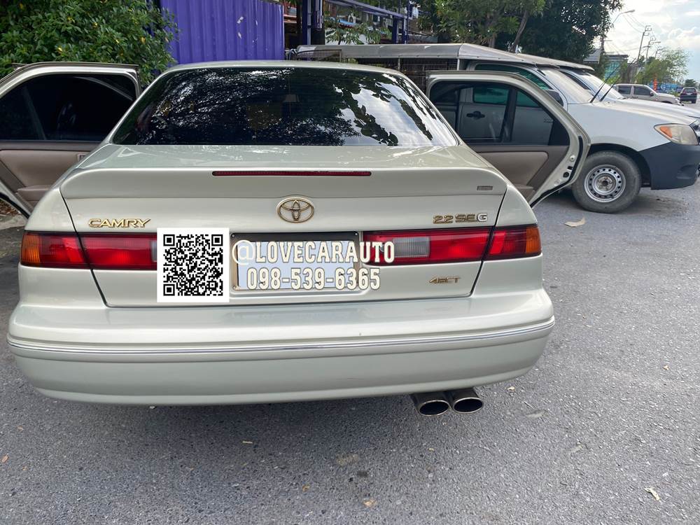 พรมดักฝุ่นปูพื้นรถยนต์ พรมไวนิล Toyota Camry โฉมไม้บรรทัด สีดำ