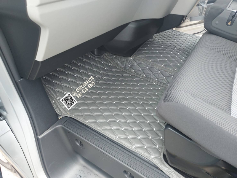 พรมปูพื้นรถยนต์ toyota commuter 2023 พรมvvip สีเทาด้ายเทา