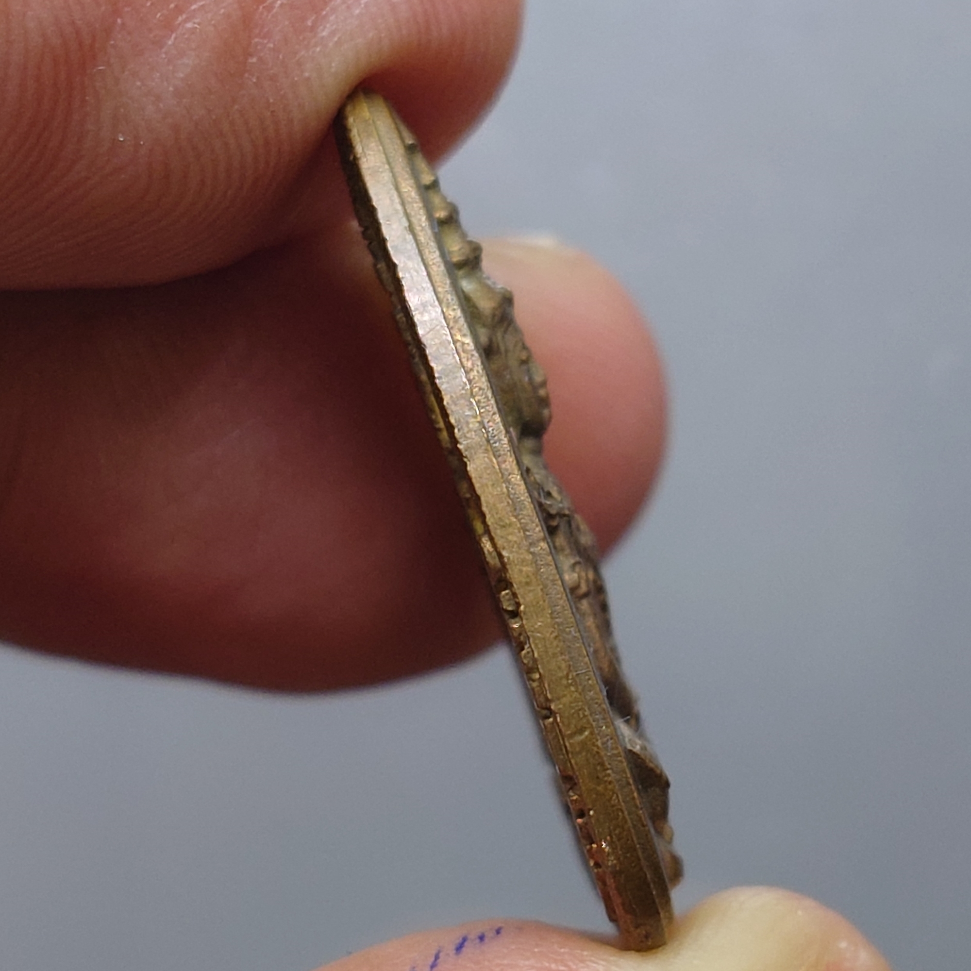 พระแก้วมรกต ญสส สมเด็จพระญาณสังวร เนื้อทองแดง พิมพ์ใหญ่ รุ่นมรดกไทย มรดกโลก จัดสร้างโดยมูลนิธิปริยัติศึกษา พ.ศ.2536 พร้อมกล่องเดิม