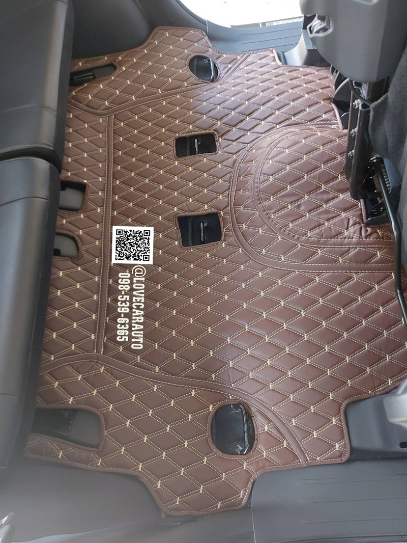 พรมปูพื้นรถยนต์ mitsubishi xpander 2023 พรมvvip สีกาแฟ + ไวนิลครีม