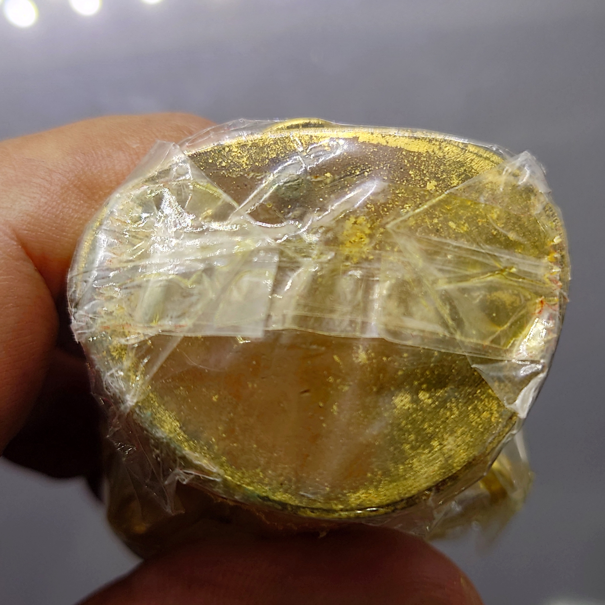 พระพิฆเนศวร์ มหาเทพแห่งความสำเร็จ รุ่นโชคมงคล เนื้อชุบทอง ร่วมพิธีพุทธาภิเษก ศาลสมเด็จพระนเรศวร พระราชวังจันทน์ พิษณุโลก ปี2541 พร้อมกล่องเดิม