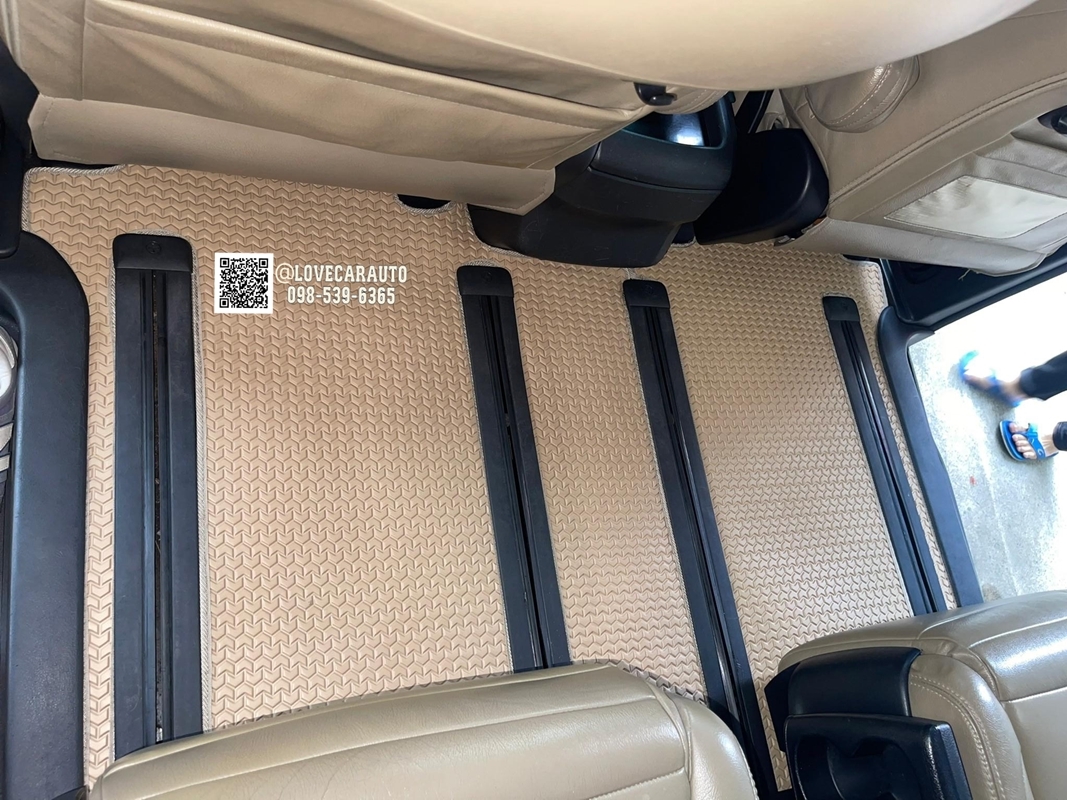 พรมปูพื้นรถยนต์ Toyota Alphard 2013 ธนูสีครีม