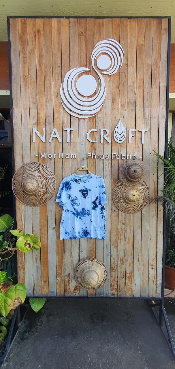 เสื้อยืดมัดย้อม ไวท์แบลค