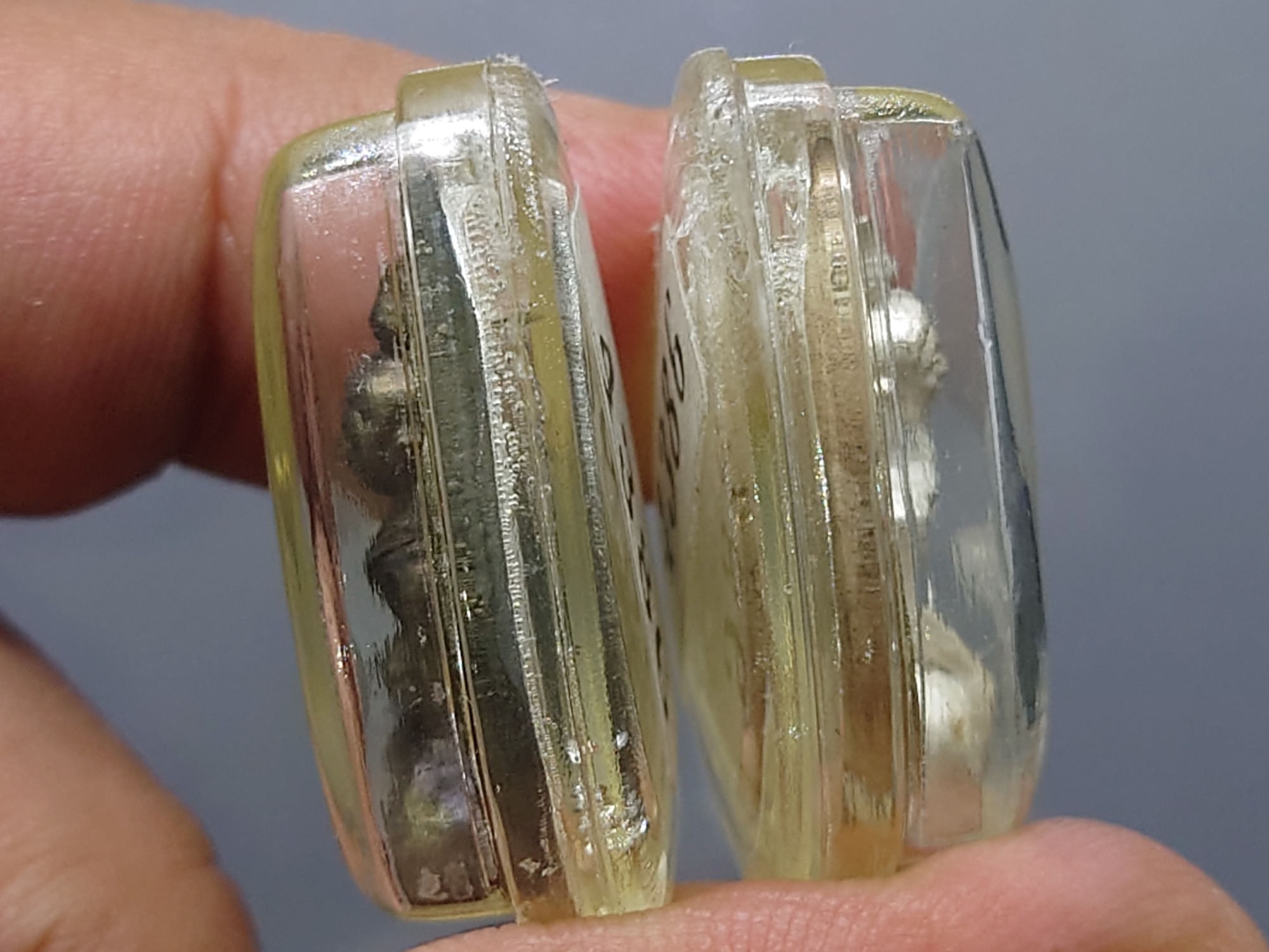 พระนางพญา พิมพ์ใบโพธิ์ เนื้อเงิน-นวโลหะ ทีฆายุโกโหตุสังฆราชา ๘๐ พรรษา ญสส วัดบวรนิเวศวิหาร ปี2536 พร้อมกล่องเดิม