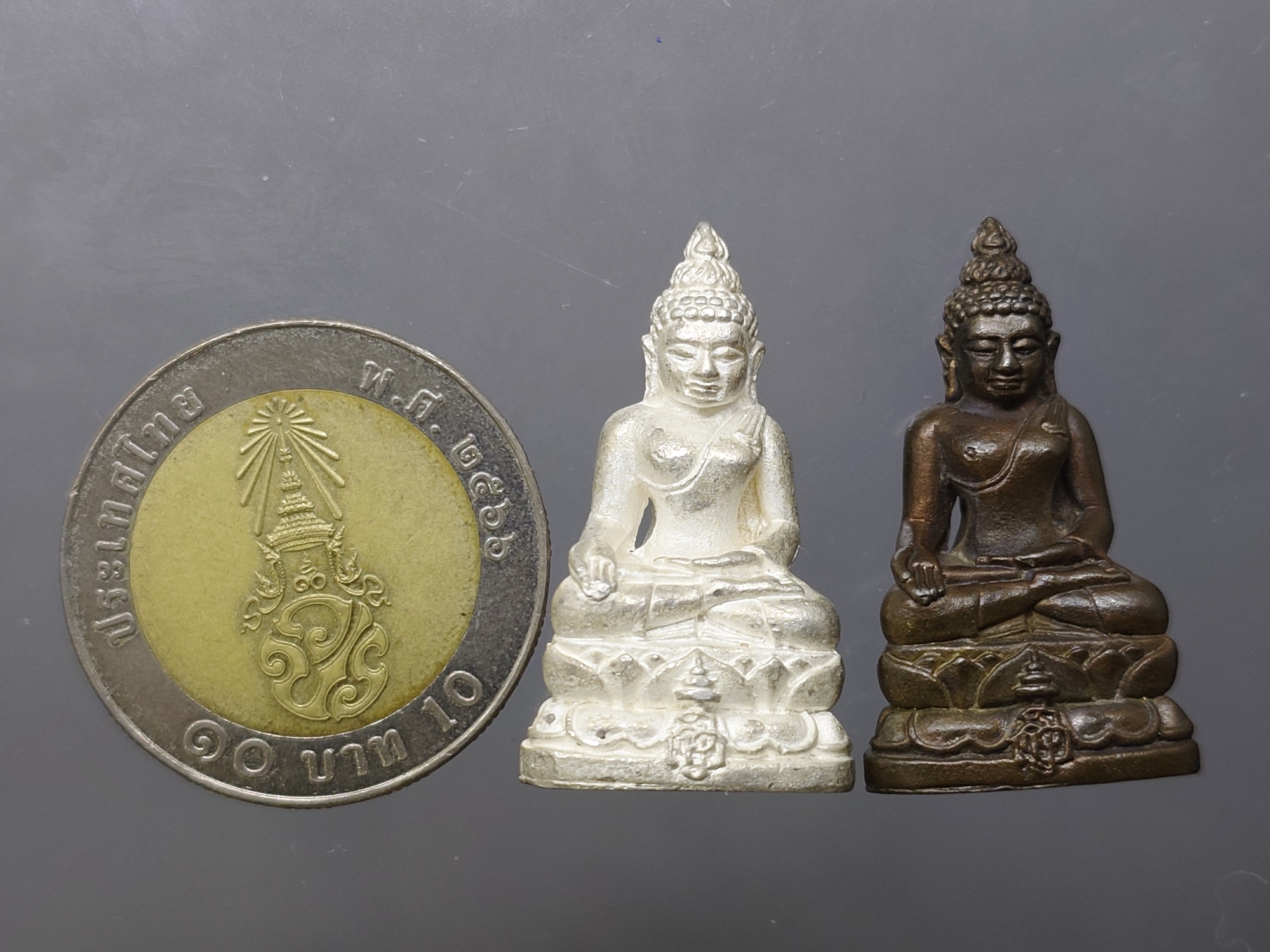 พระกริ่ง พระไพรีพินาศ เนื้อนวะ และ เนื้อเงิน วัดบวรนิเวศวรวิหาร ปี2535 พร้อมกล่อง