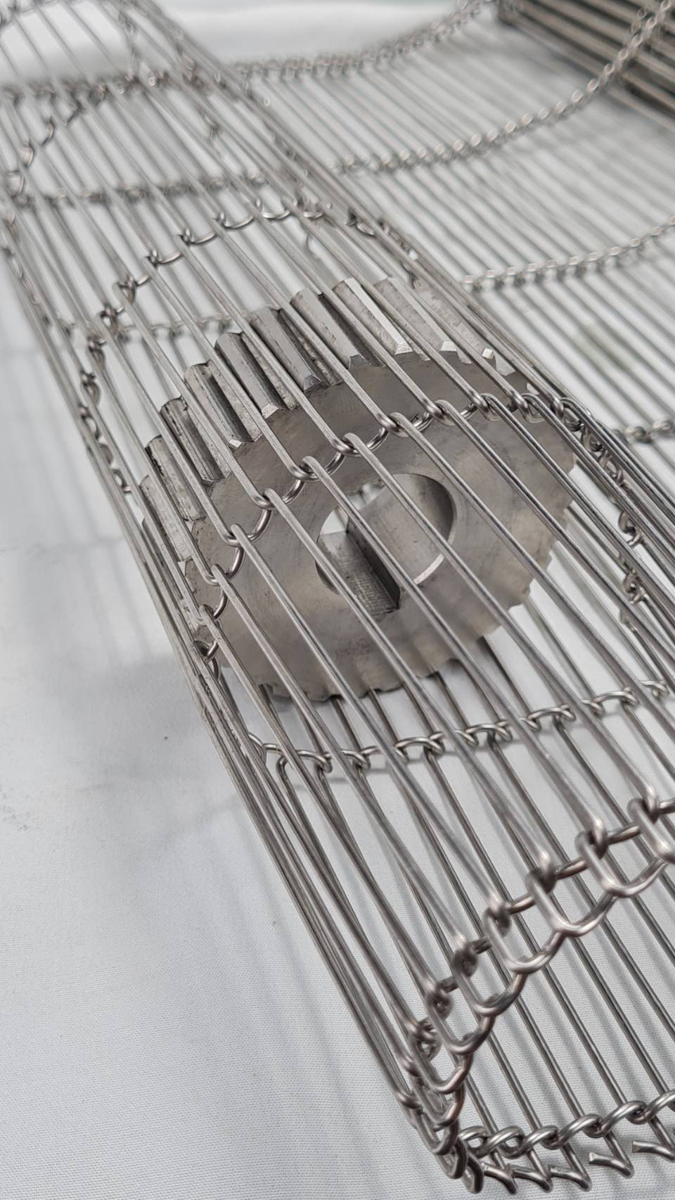 Mesh belt conveyer สายพานลวดสำหรับเครื่องอบฟิล์มหดเครื่องแพคน้ำดื่ม 406x7.26x1.6 มม