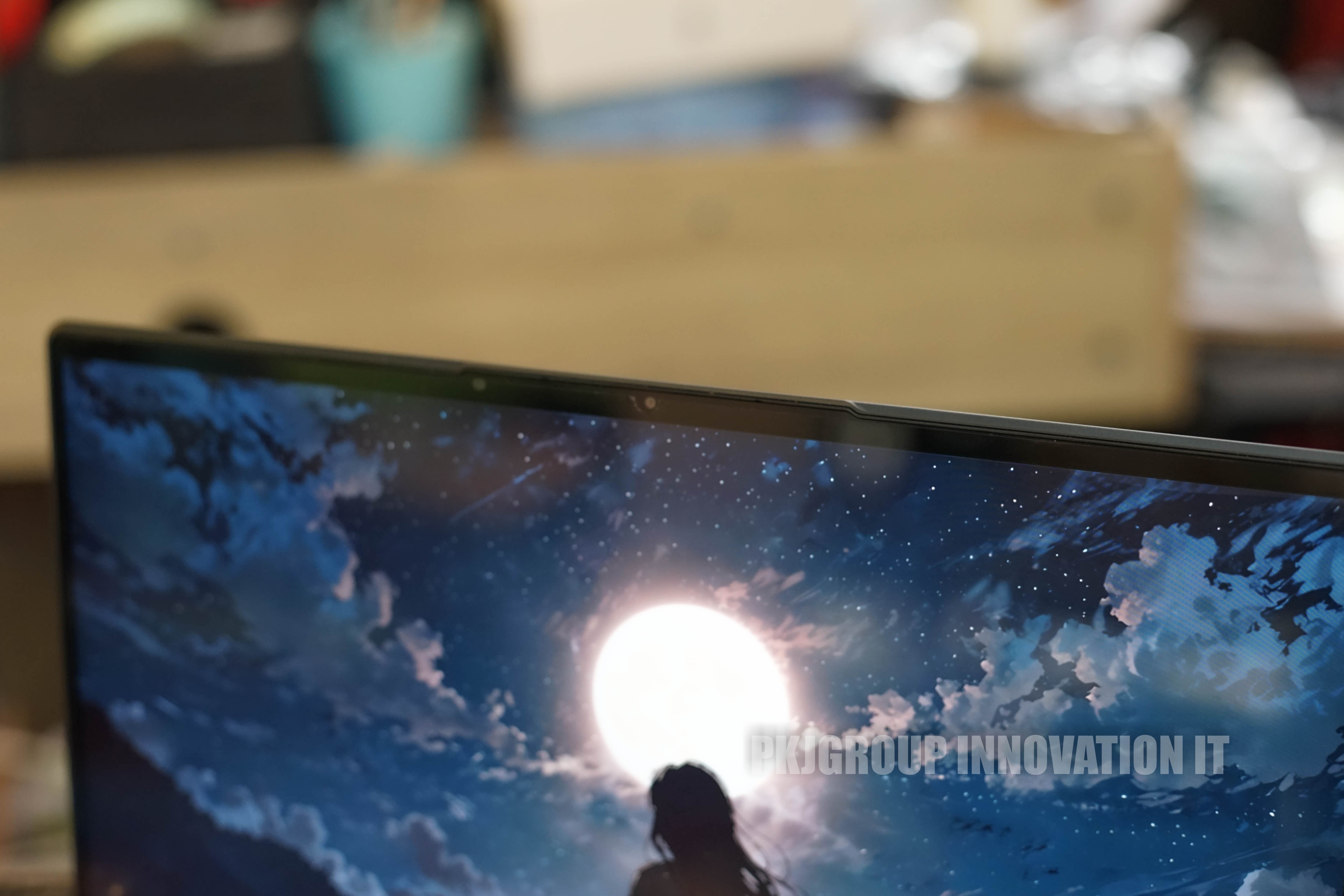 โน๊ตบุ๊คทำงานมือสอง Lenovo Yoga Slim 7 ProX 14ARH7 R7 6800HS RAM 16GB SSD 1TB RTX3050