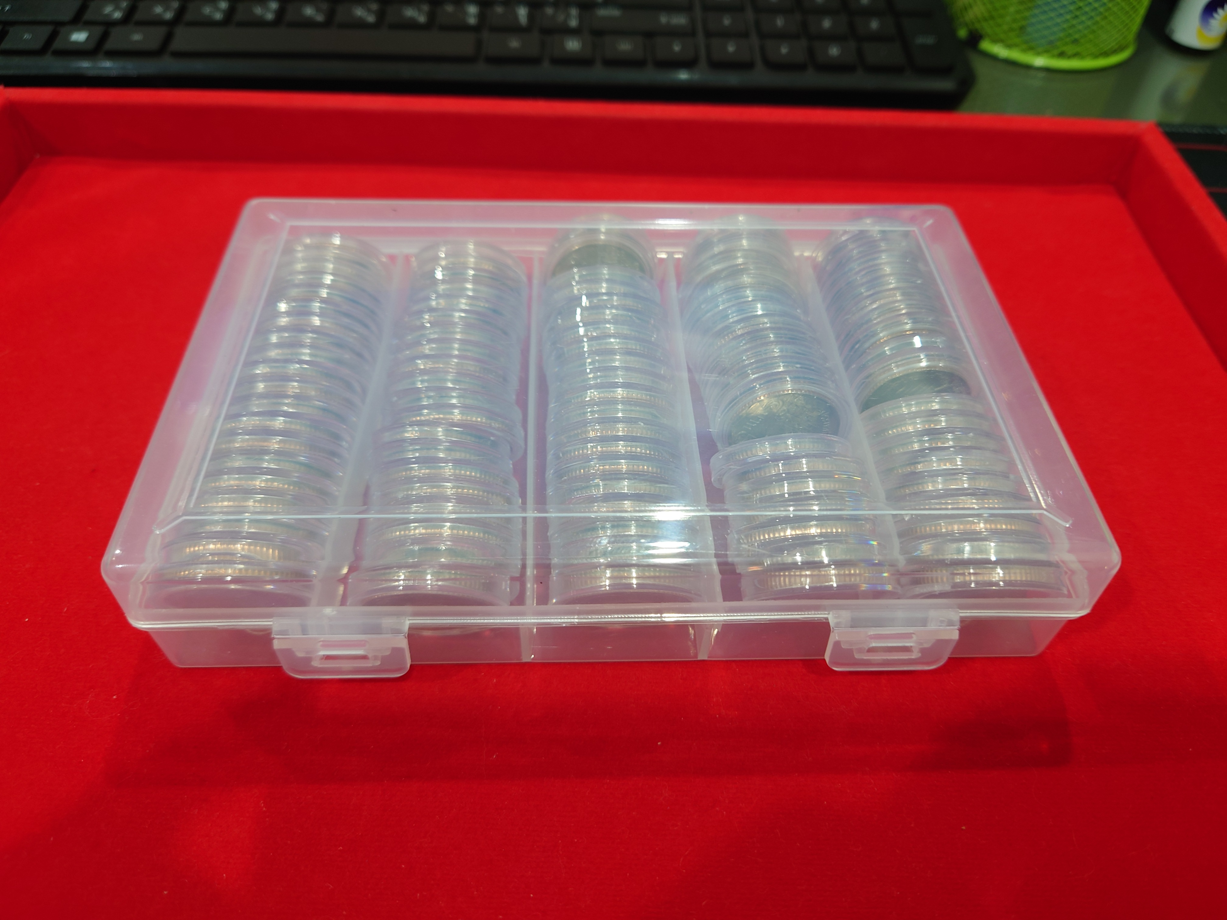 (เหรียญยกกล่อง 100 เหรียญ พร้อมตลับ) เหรียญ 5 บาท หมุนเวียน ปี พ.ศ.2550 ไม่ผ่านใช้