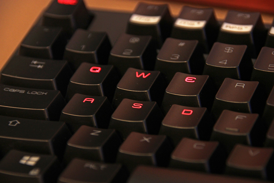 Ozone Strike Pro red Switch คีย์บอร์ดเล่นเกมส์สุดเจ๋งที่มาพร้อมเรดสวิตซ์