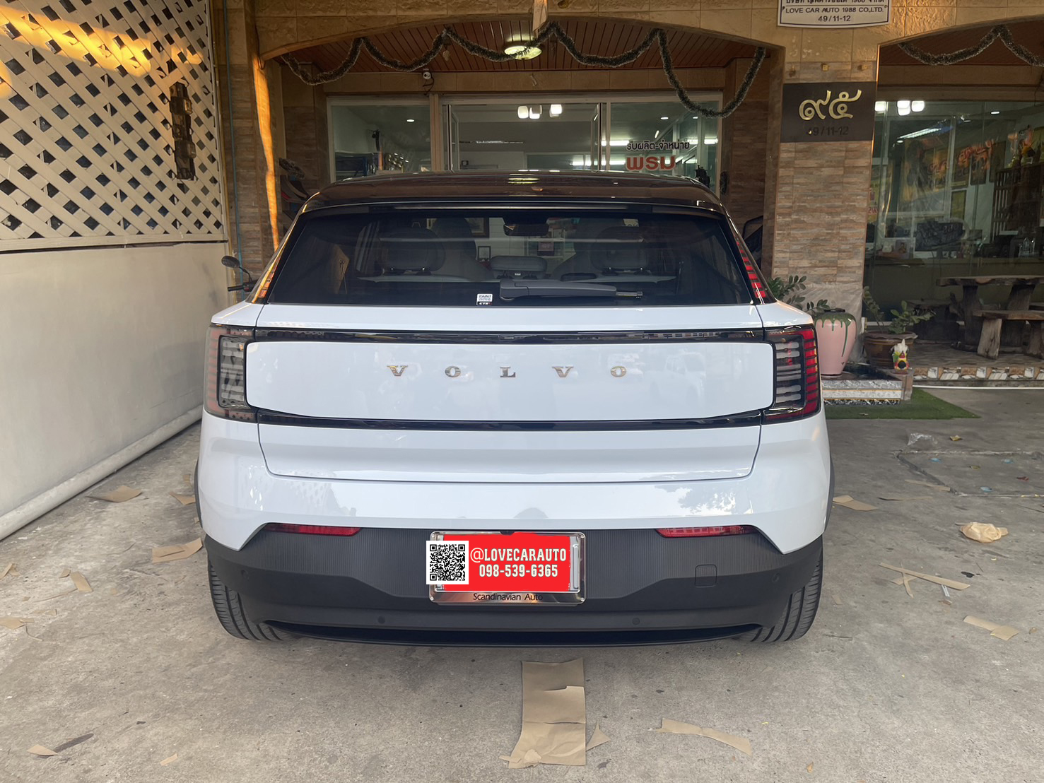 พรมปูพื้นรถยนต์ Volvo EX30 2024 พรมกระดุม สีครีม