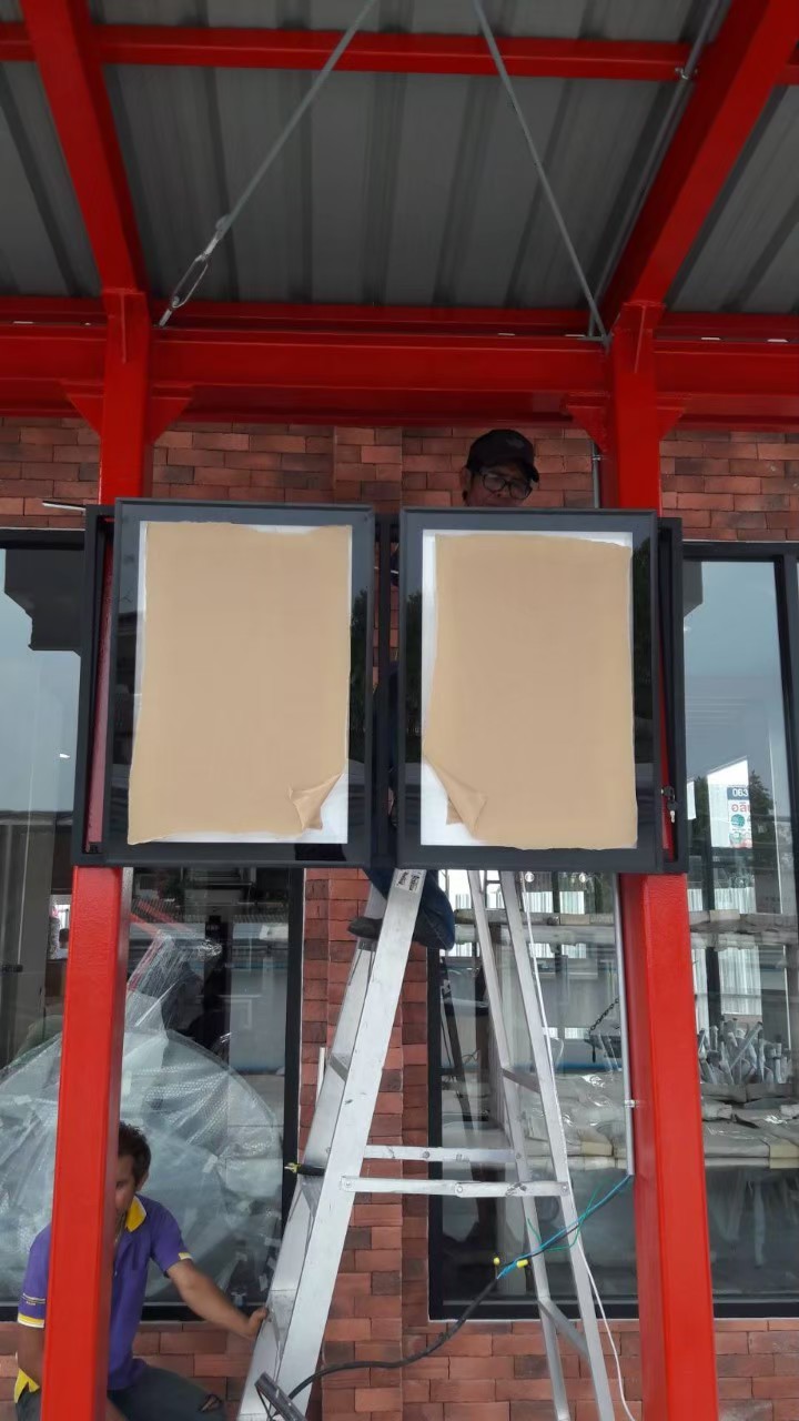 ป้ายไฟกรอบกระจายแสงแอลอีดี งานDRIVETHRU KFC