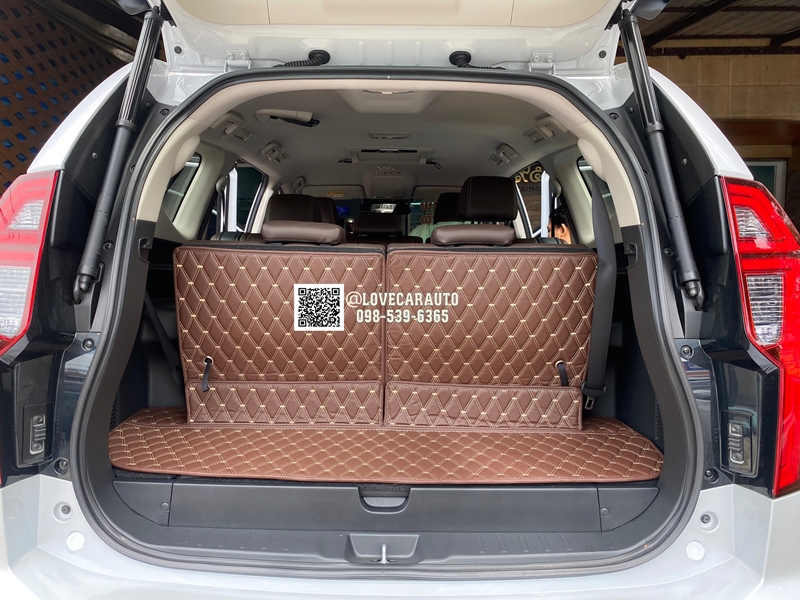 พรมปูพื้นรถยนต์ Mitsubishi PajeroSport 2019 VVIP ด้ายคู่ สีกาแฟ+ไวนิลน้ำตาล
