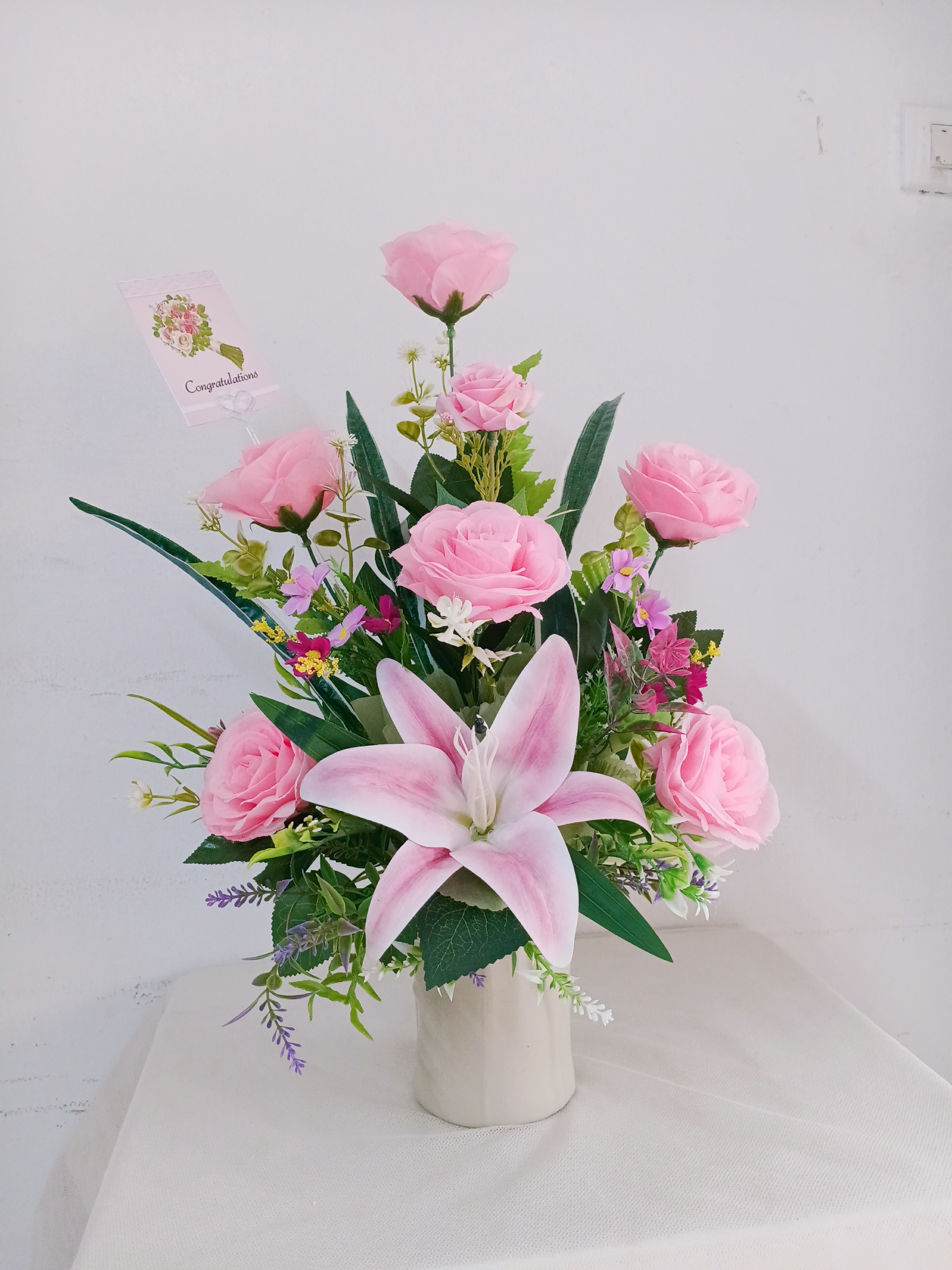 แจกันดอกไม้ประดิษฐ์ (มีสินค้าพร้อมจำหน่าย)