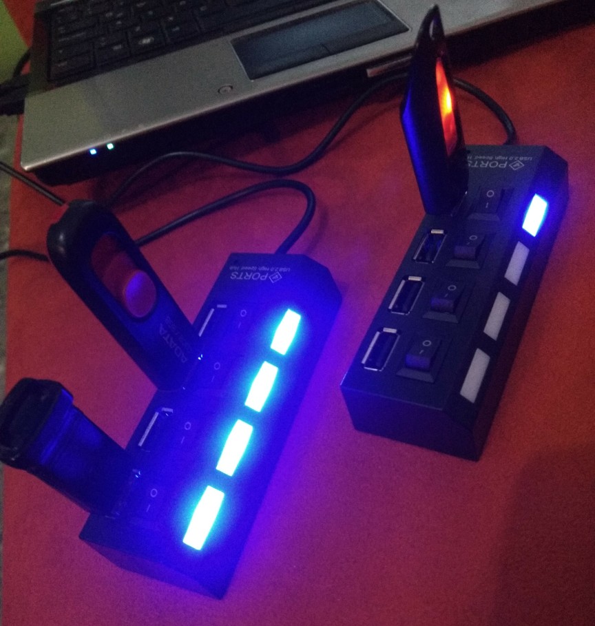 KEBIDUMEI 4-Port USB HUB 2.0 มีสวิทซ์แยก