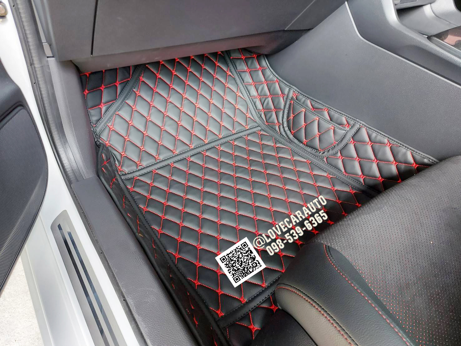 พรมปูพื้นรถยนต์ Honda civic EHEV 2022 สีดำด้ายแดง+แผ่นท้าย