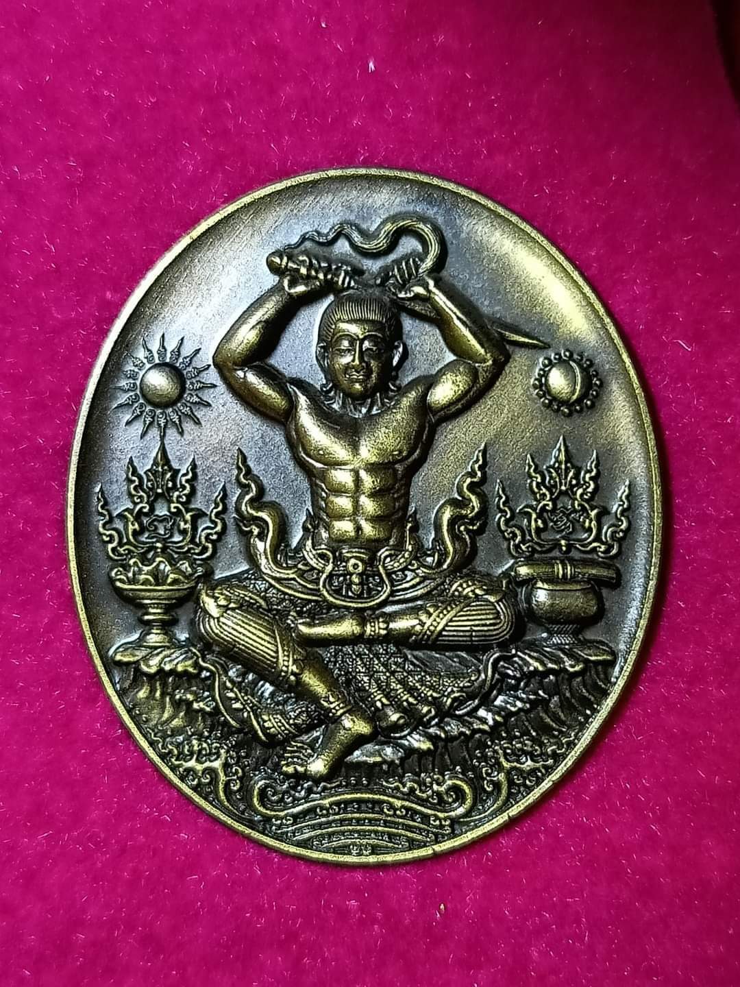 ชุด 3 เหรียญ (เนื้ออัลปาก้า ทองเหลือง ทองแดง ซาติน) เหรียญพุทธศิลป์ เจ้าชายสิทธธัตถะ หลวงปู่จื่อ วัดเขาตาเงาะ จ.ชัยภูมิ 2562 พร้อมกล่องเดิม