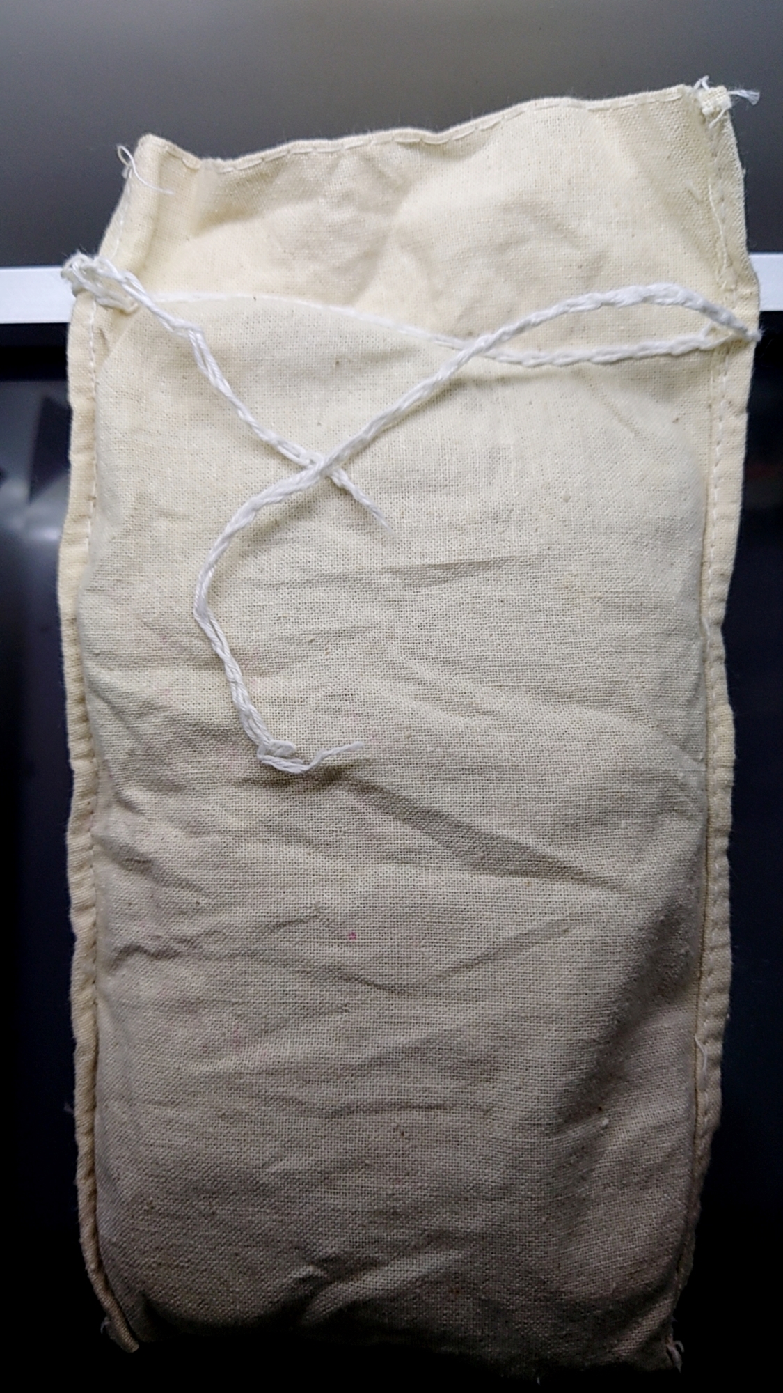 เหรียญยกถุง (100 เหรียญ) เหรียญ 10 บาท สองสี ที่ระลึกครบ 100 ปี กรมที่ดิน ปี2544 ไม่ผ่านใช้