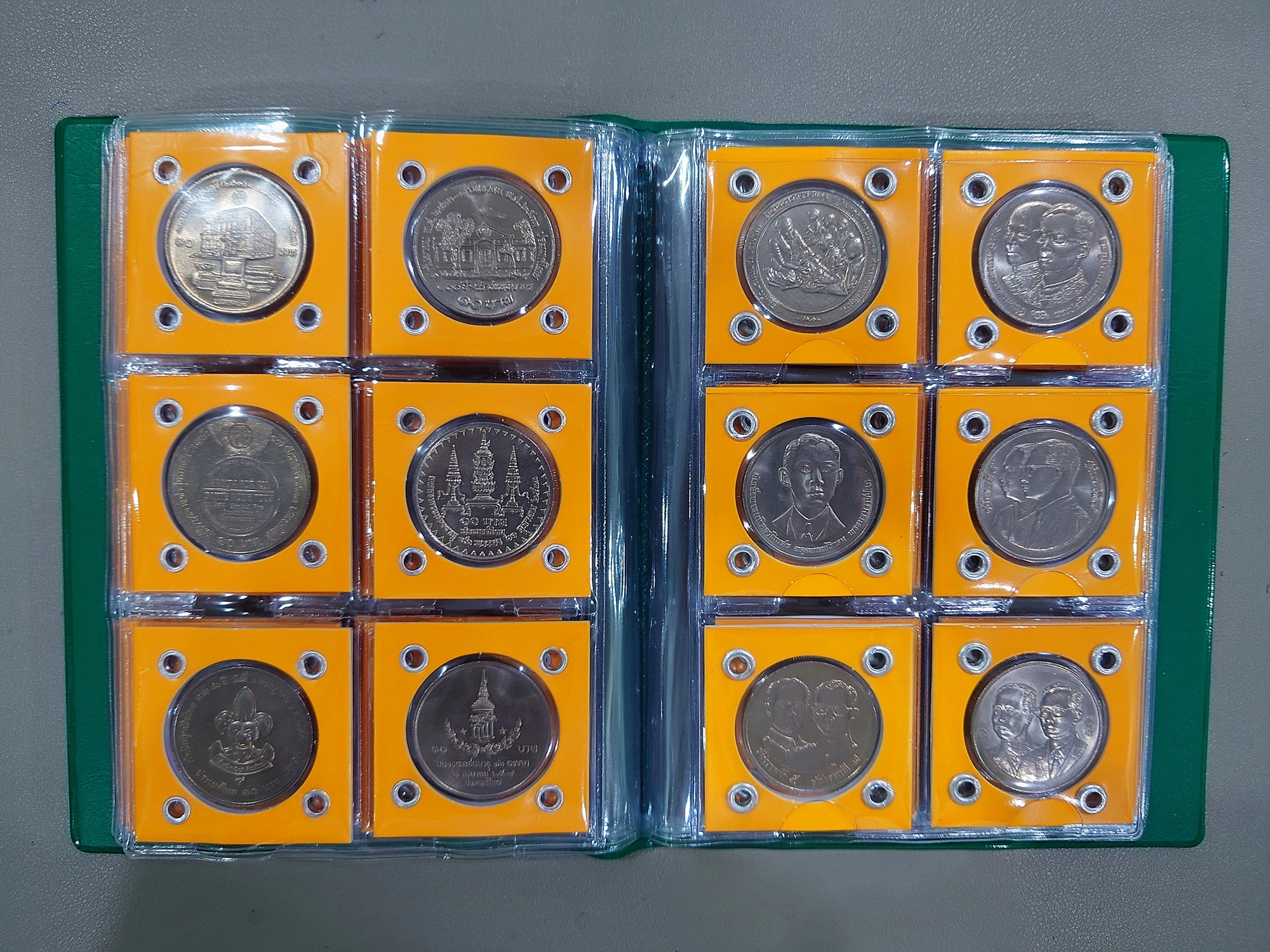 ชุดเหรียญ 10 บาท ครบชุด 47 วาระ (พ.ศ.2520–2537) เนื้อนิเกิล เหรียญไม่ผ่านการใช้ บรรจุเม้าท์เจาะตาไก่ ใส่เล่มสะสมสวยงาม