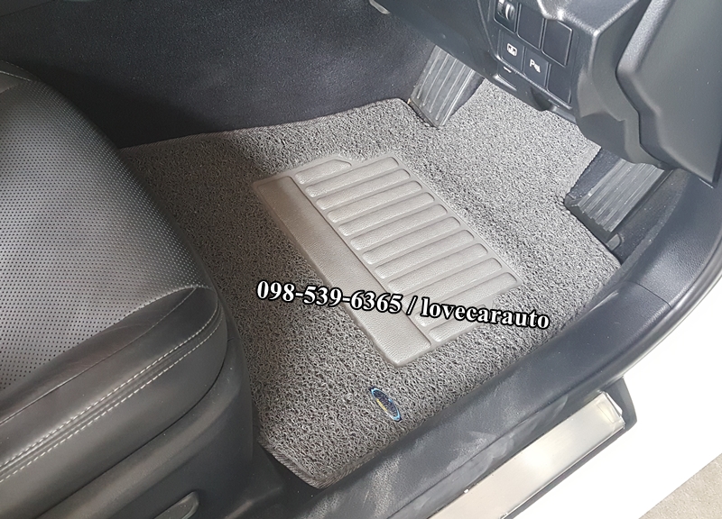 พรมรถยนต์ Lexus เล็กซัส IS300h
