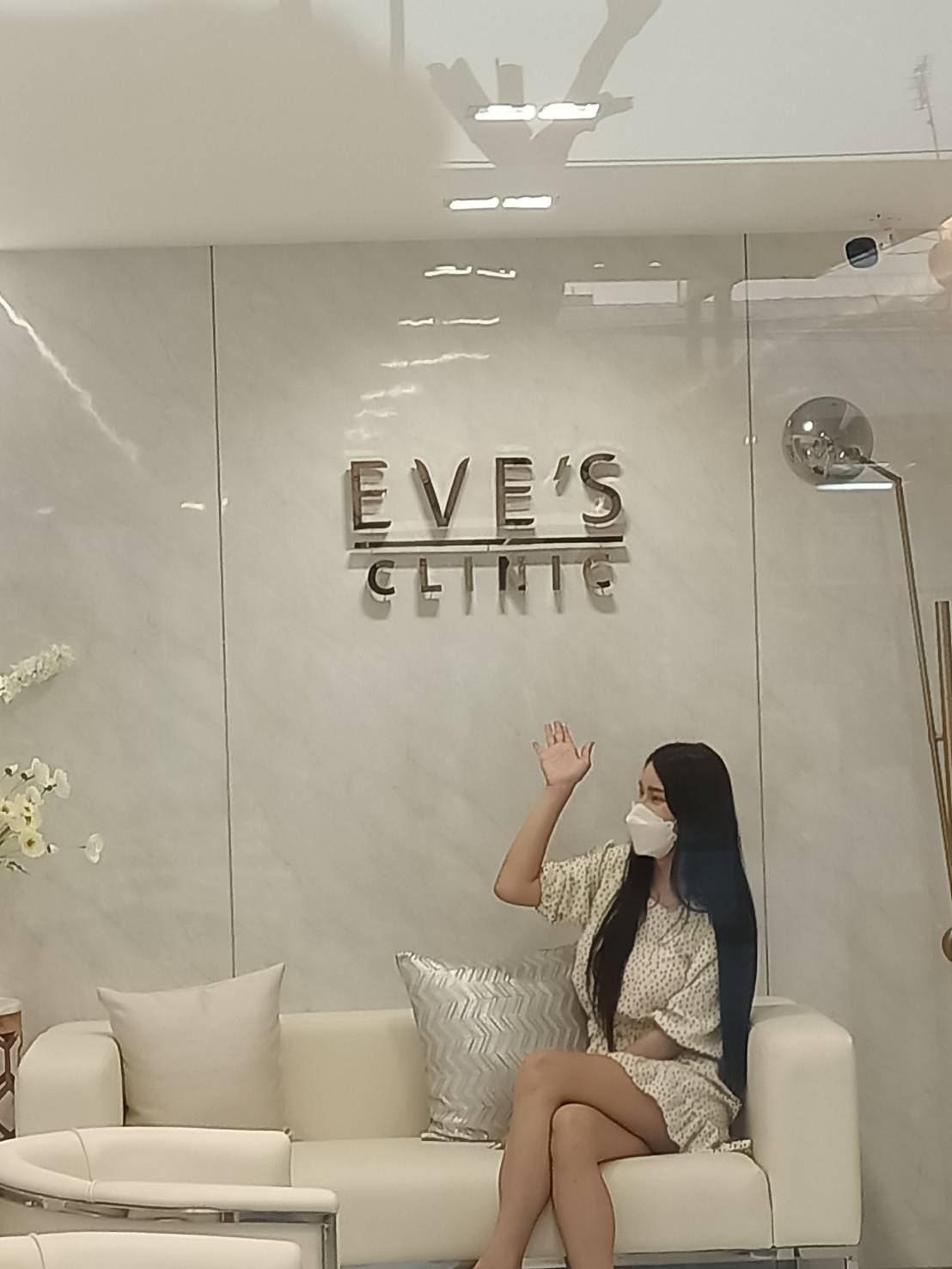 รับทำป้ายชื่อคลินิกเสริมความงาม งานป้ายชื่อสแตนเลส ป้ายคลินิค EVE'S CLINIC
