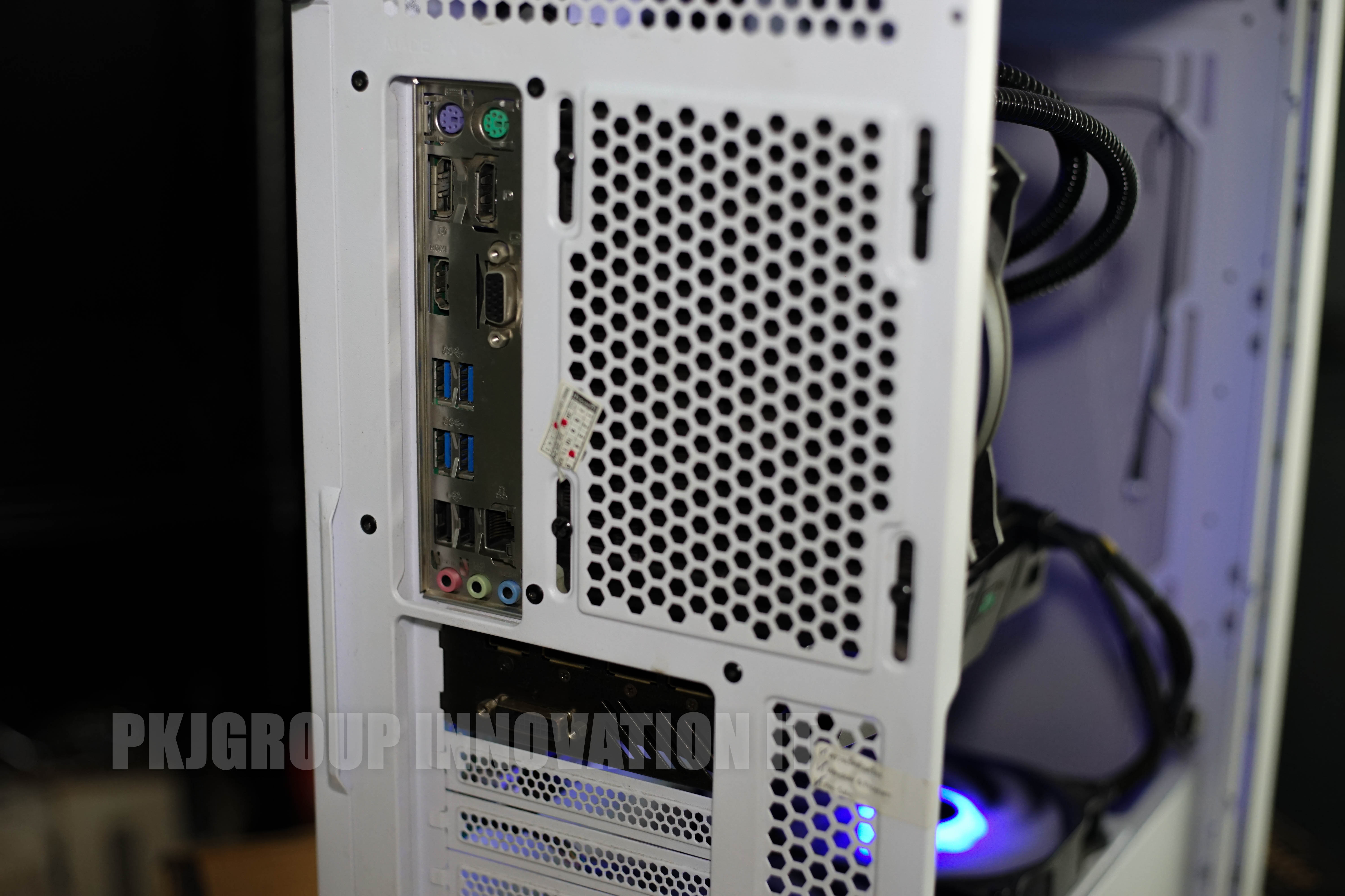 คอมเล่นเกมมือสอง i7-10700k RAM 8GB m.2 1 TB RX570 ชุดน้ำ Tsunami 1 ตอน